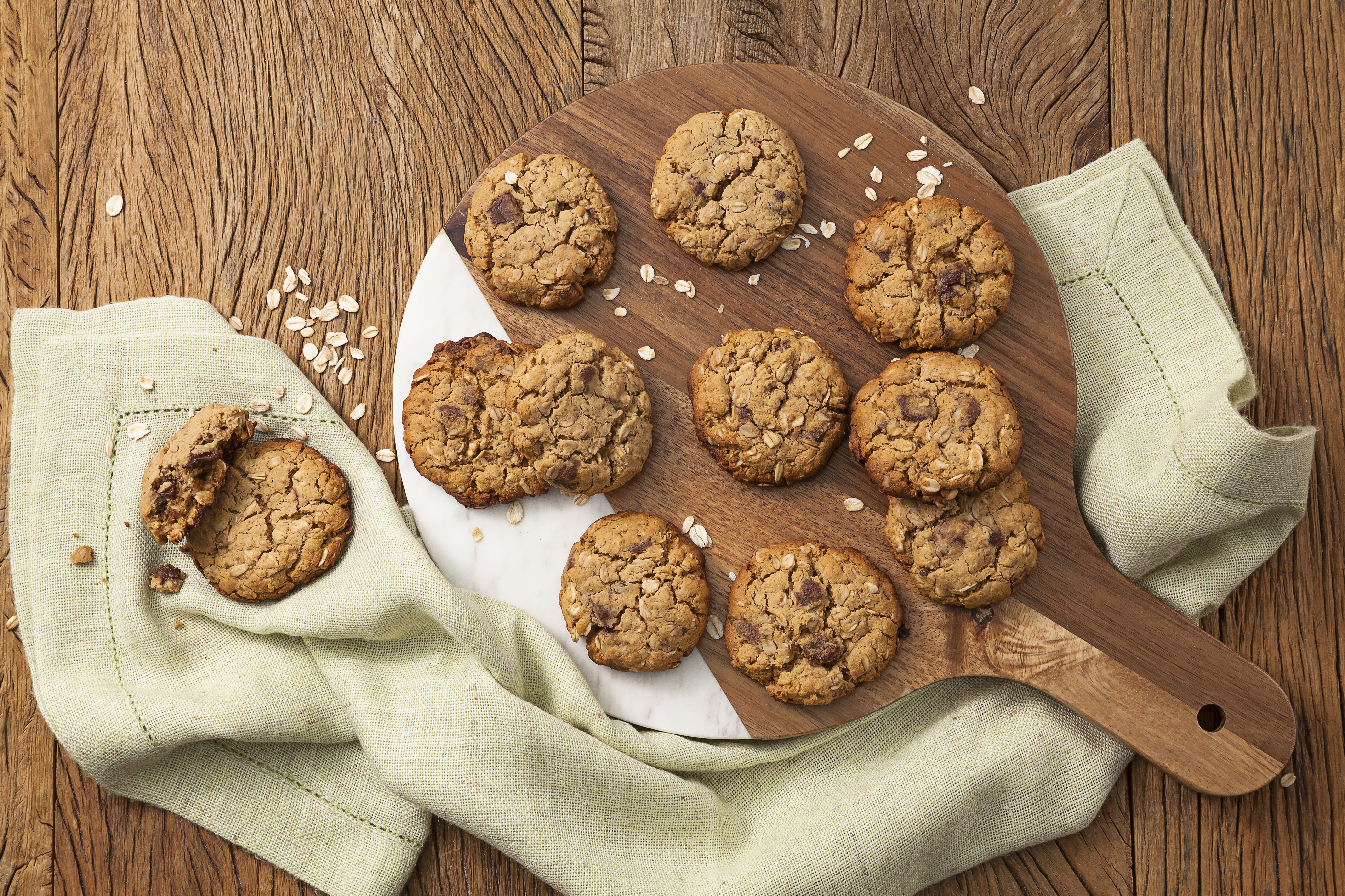 Cookies de Aveia com Gotas de Chocolate