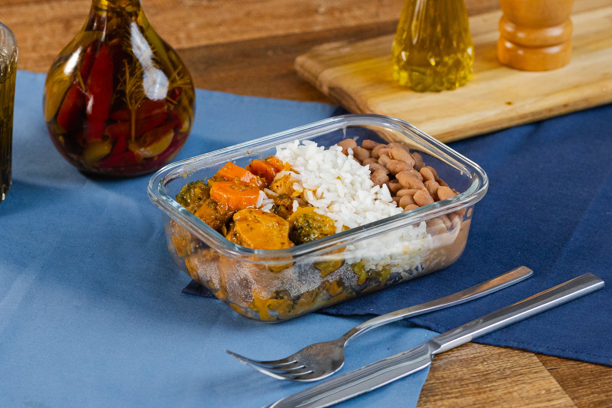 Receita de Marmita de Carne Suína à Moda Chinesa, Arroz Branco e Feijão