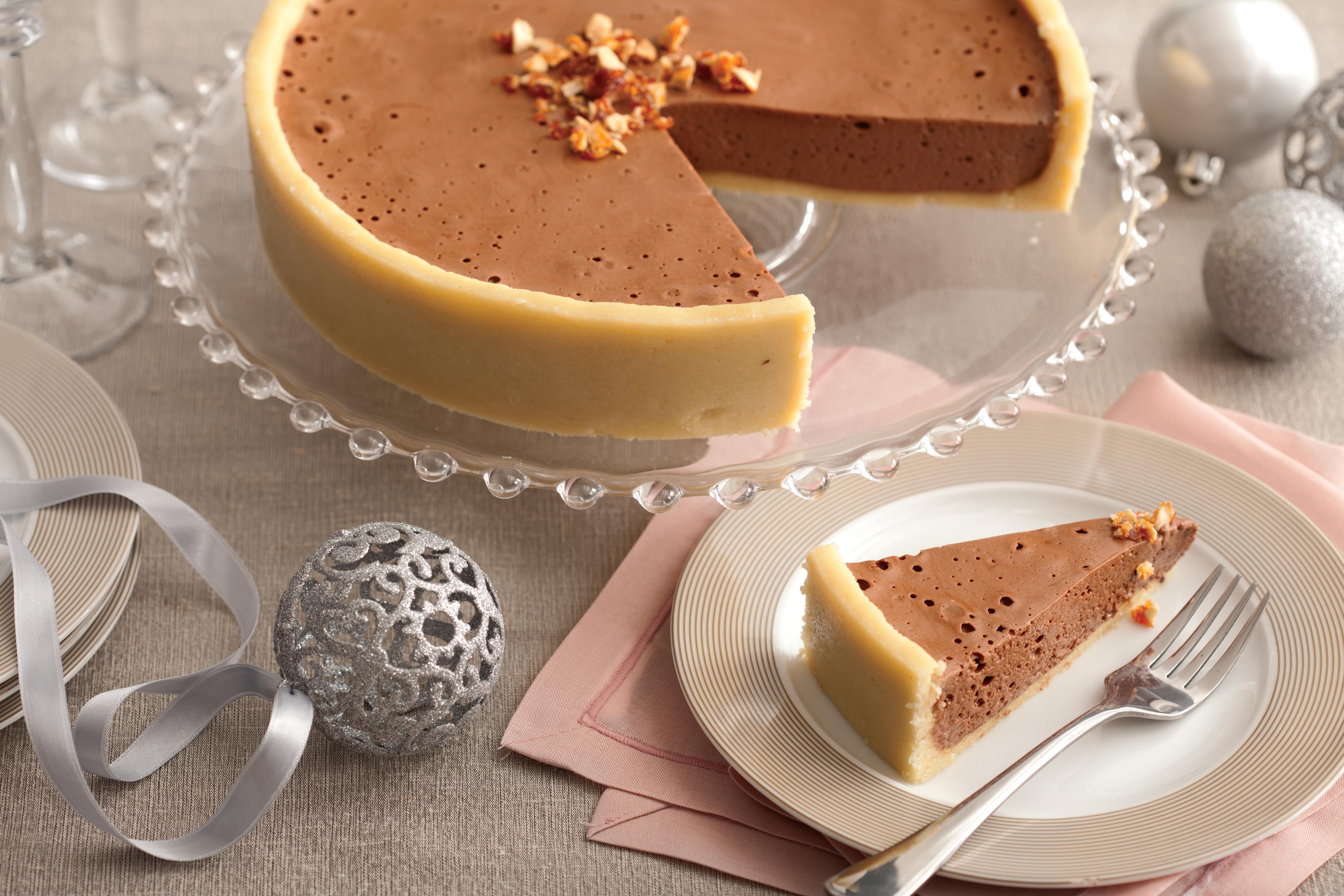 Torta Marzipã com Mousse de Chocolate Meio Amargo