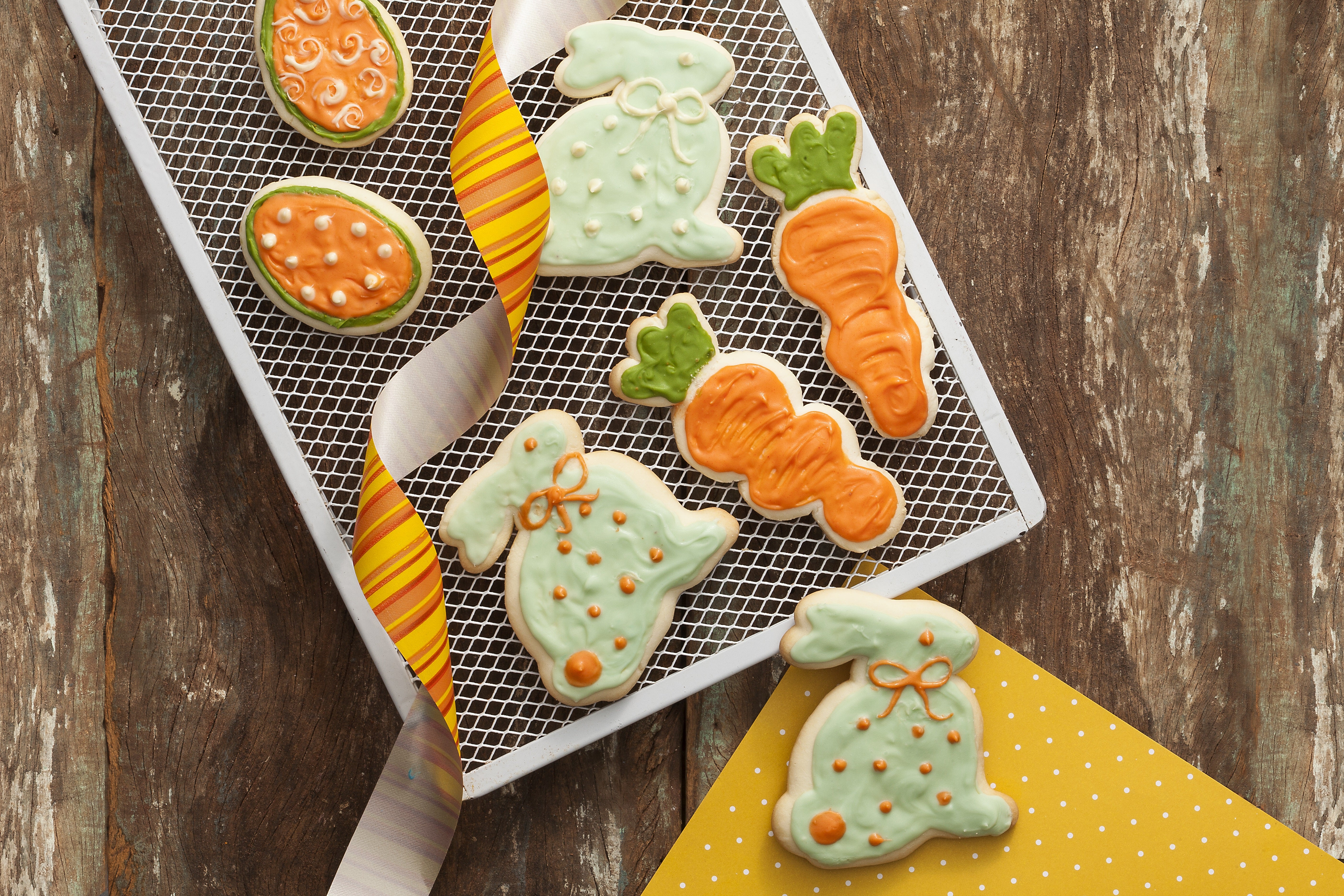 Biscoitos Amanteigados Cobertos com Chocolate | Receitas Nestlé Biscoitos Amanteigados Cobertos com Chocolate | Receitas Nestlé