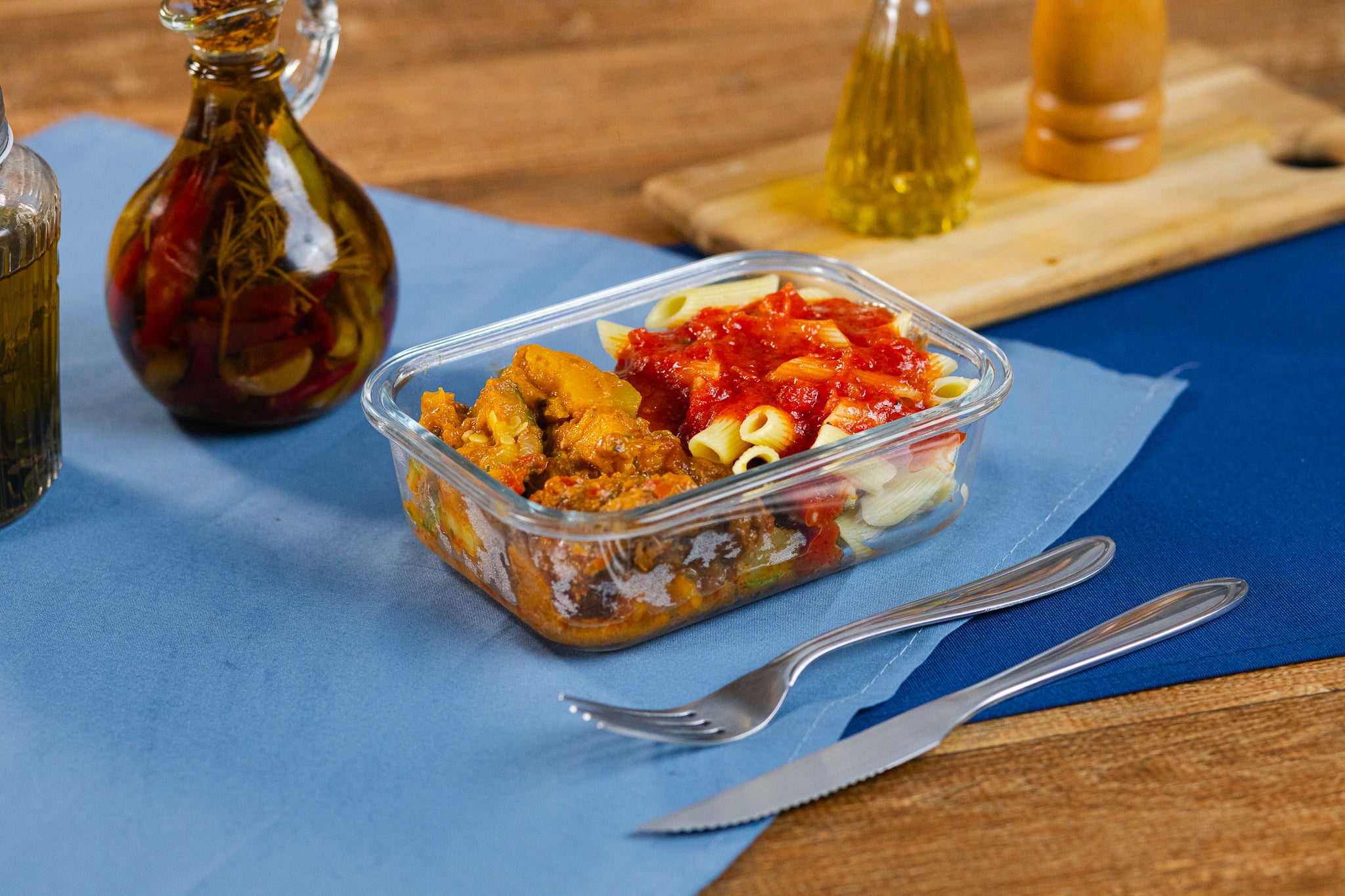 Receita de Marmita de Picadinho de Carne com Legumes e Penne ao Molho Sugo