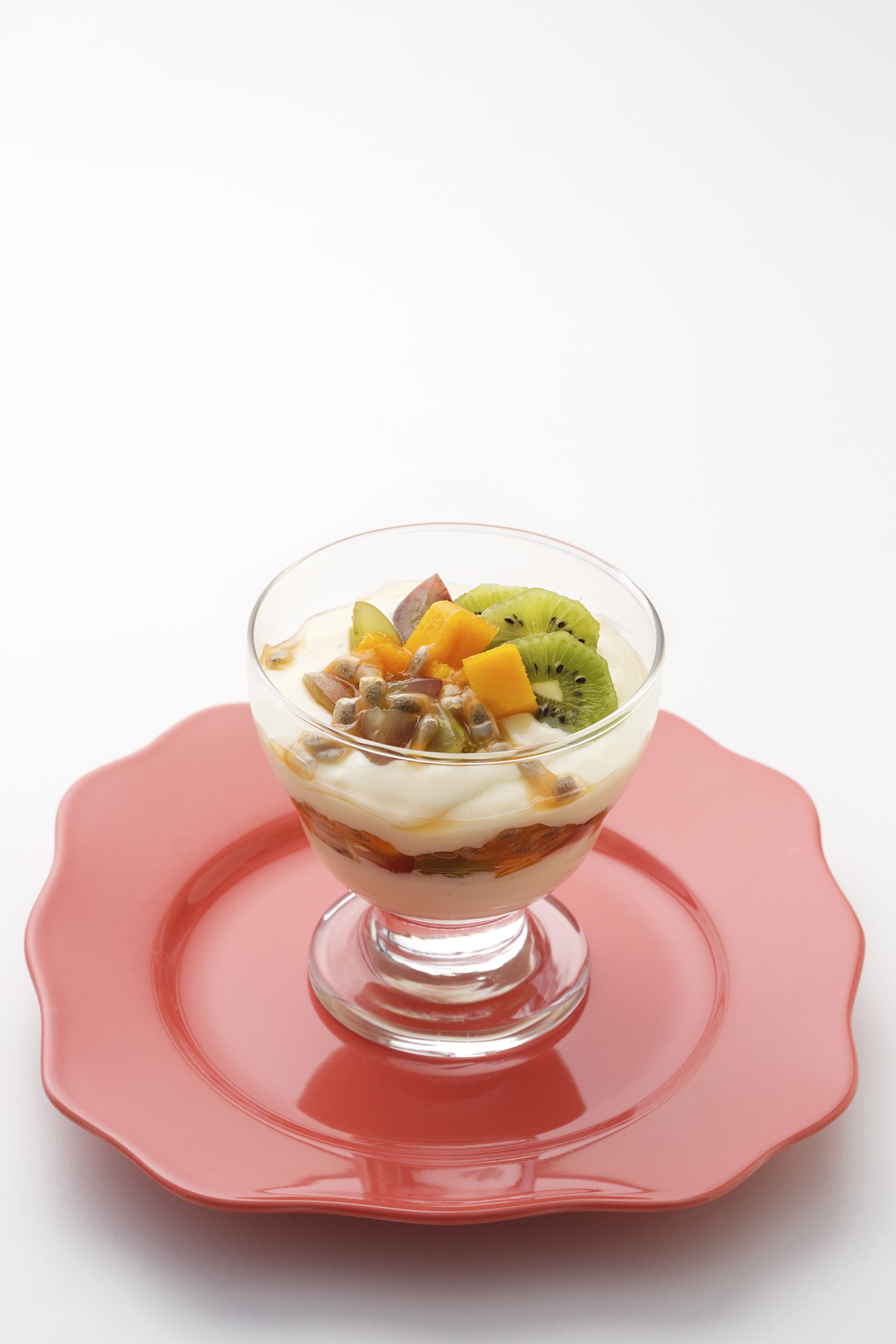 Taça de Frutas Tropicais ao Creme de Gemas