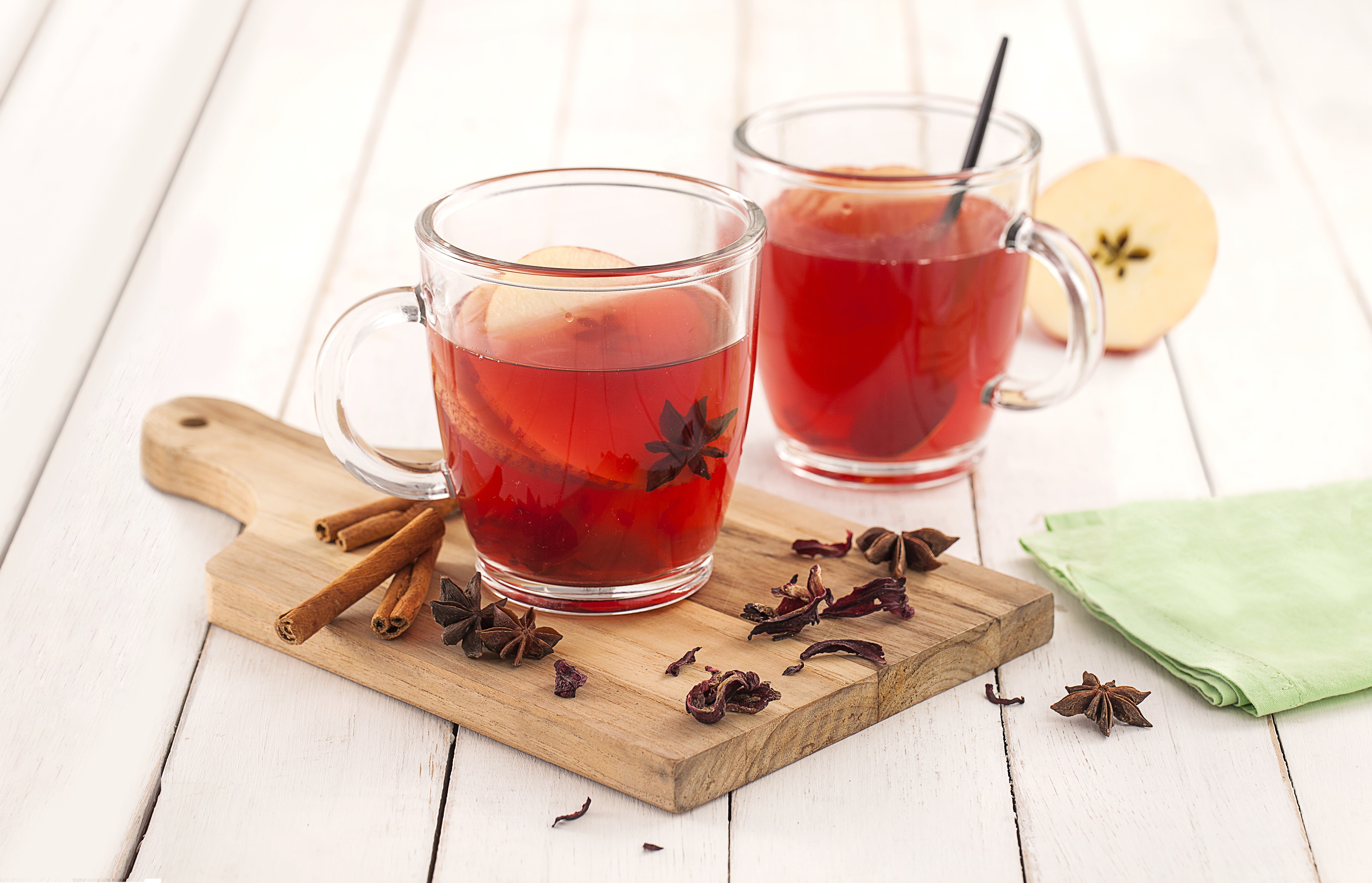 Chá de Hibisco e Maçã com Stévia
