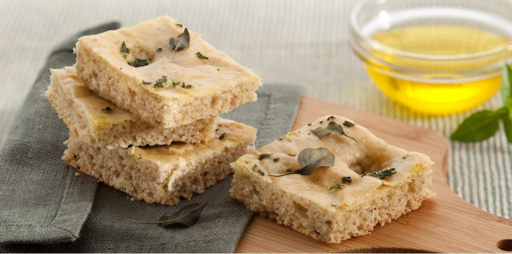 Focaccia de Aveia e Manjericão