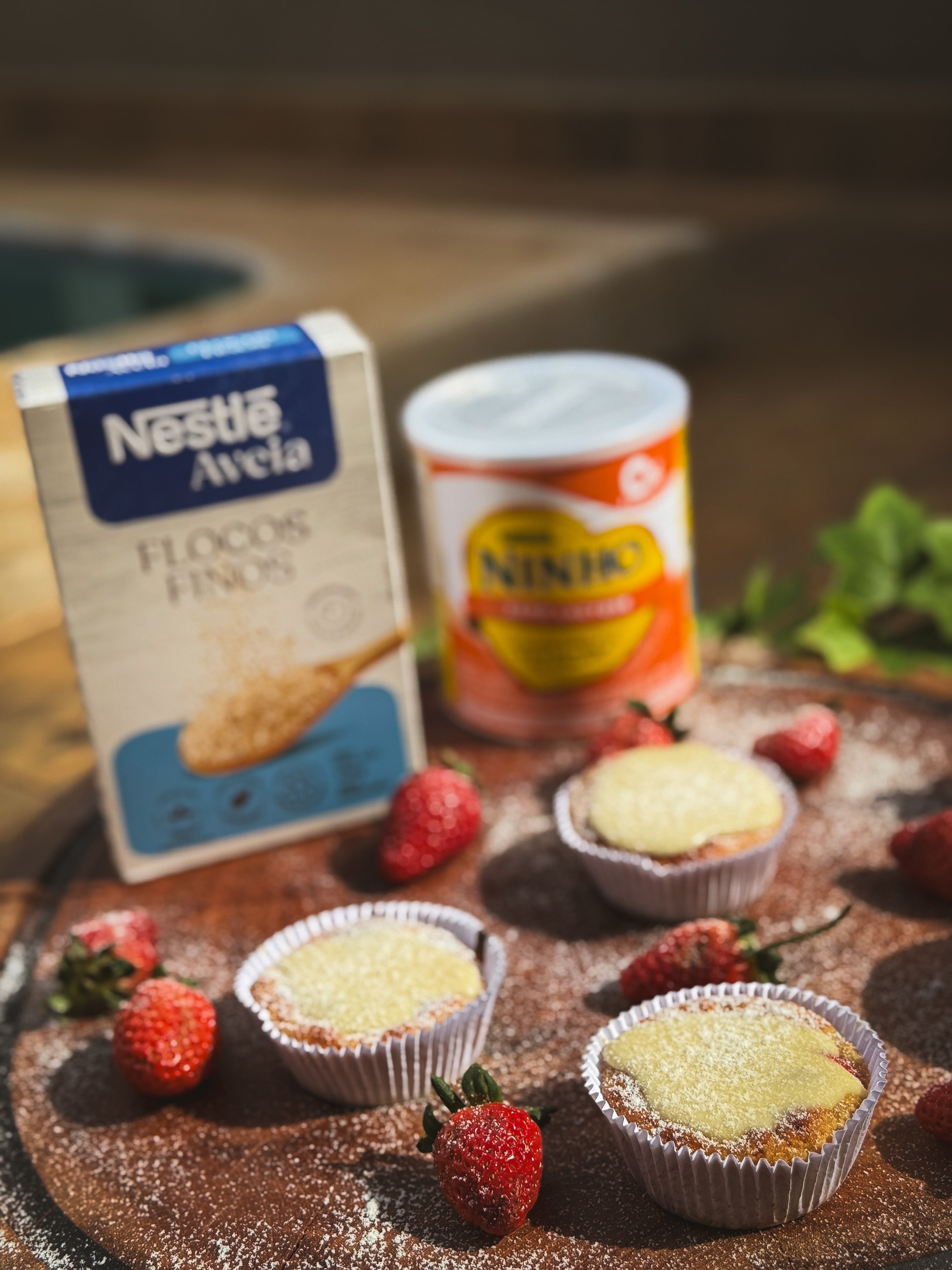 Receita de Muffin de Morango com Cobertura de Leite NINHO