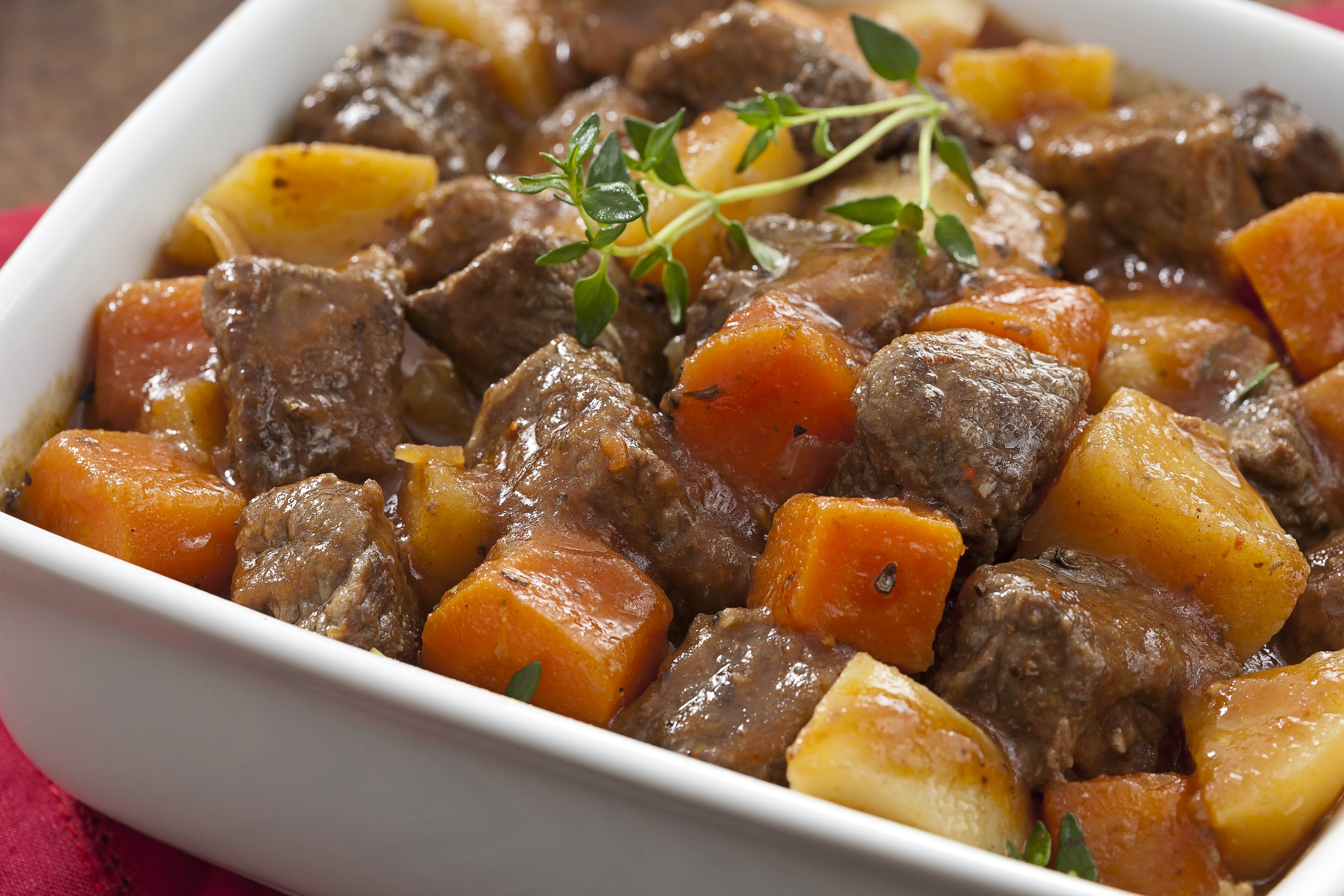 Receita de Picadinho de Carne com Batatas e Cenoura