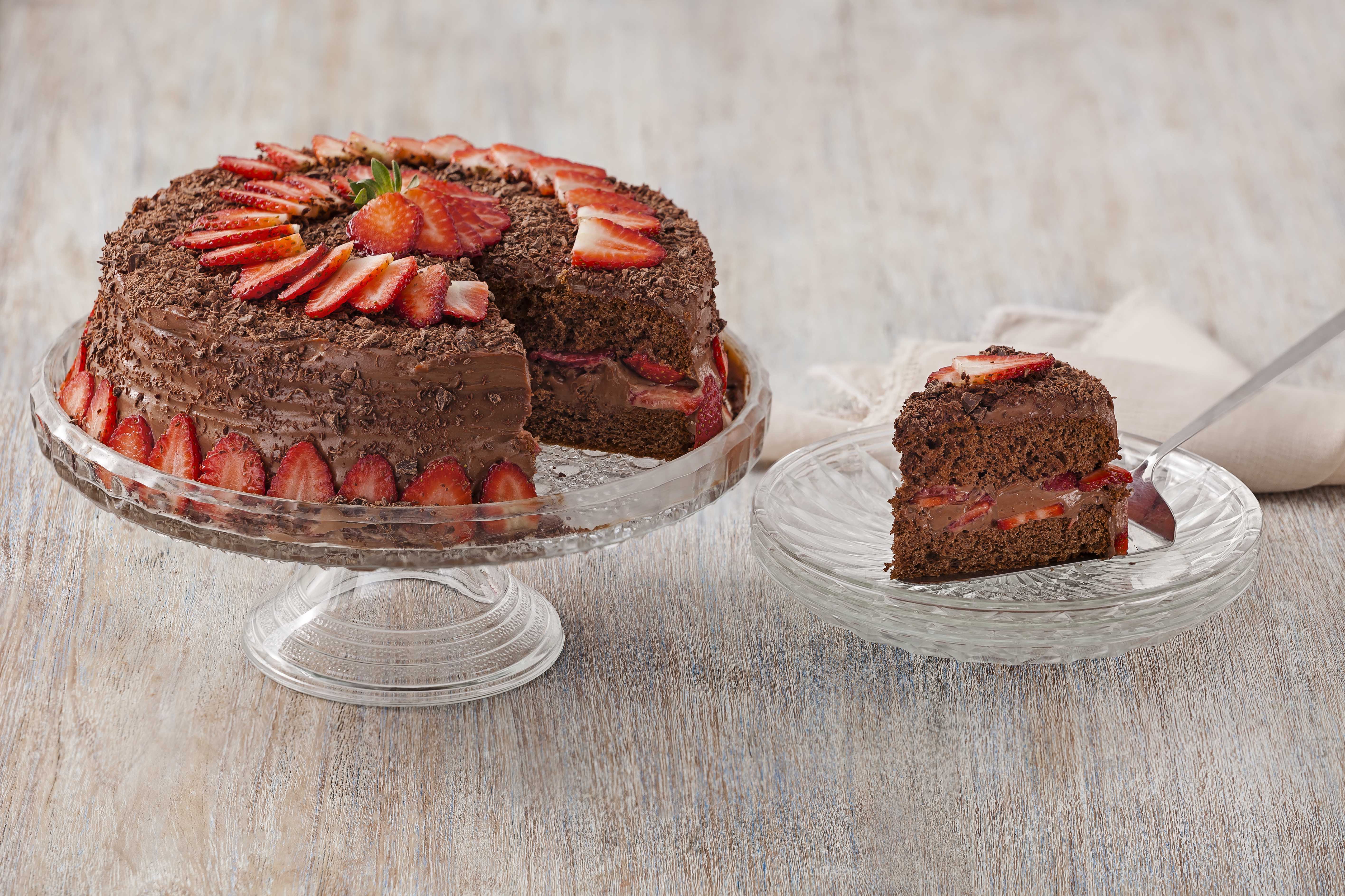 Receita de Bolo de Chocolate Fofinho na Batedeira: Como fazer?