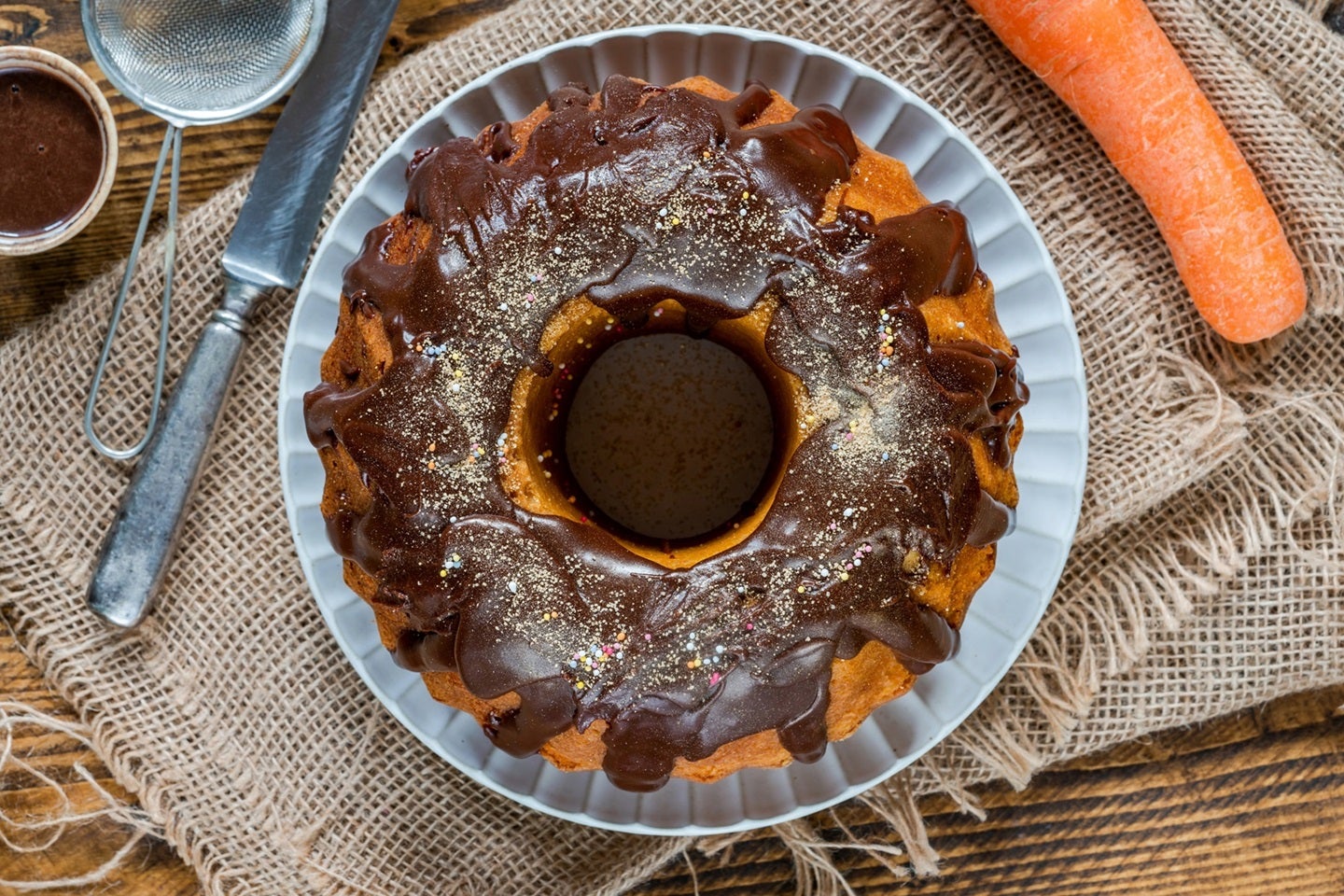 Receita de Bolo de Cenoura Natalino