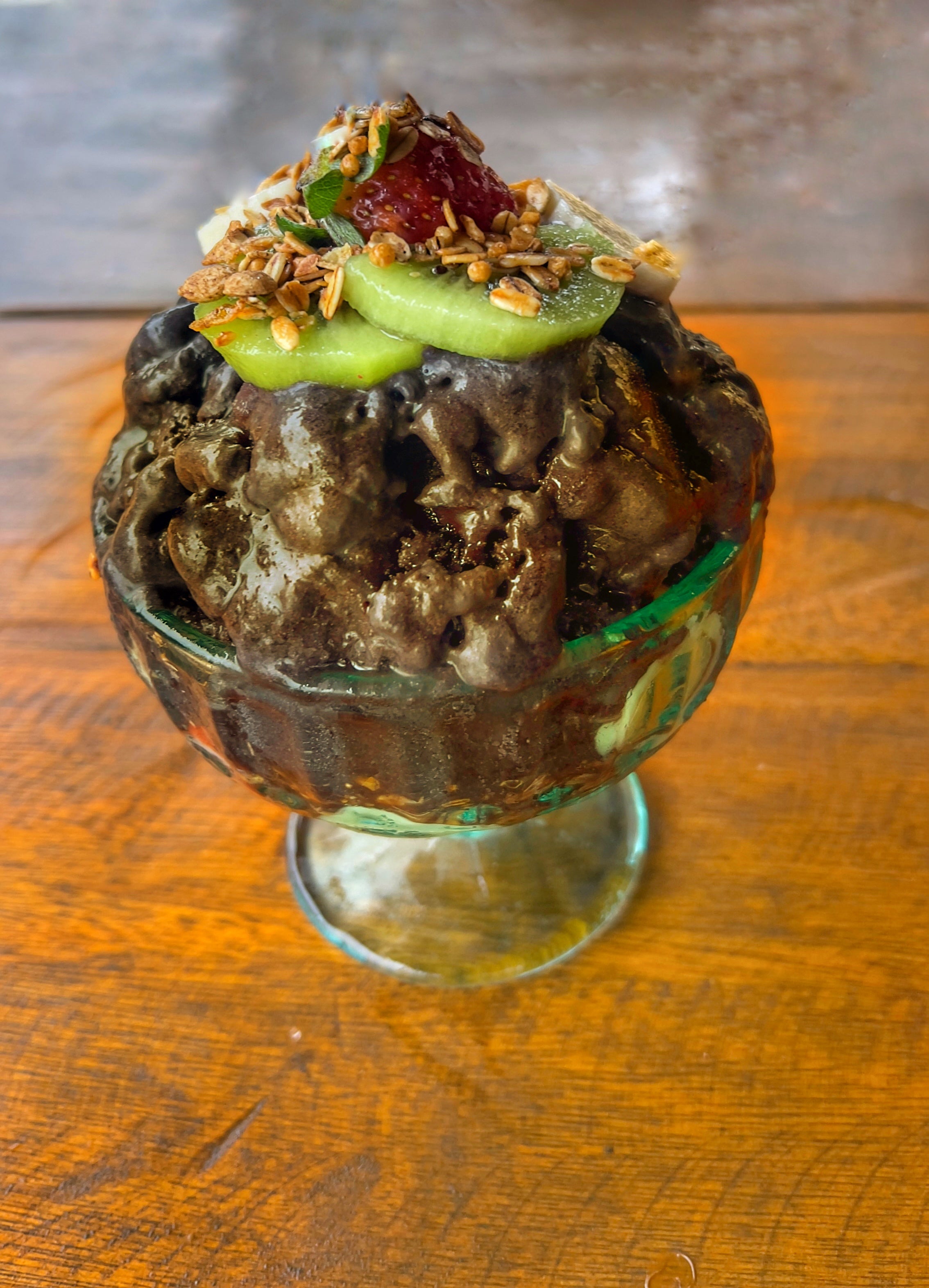 Receita de Sorvete Caseiro de Chocolate ao Leite com Farinha Láctea e Frutas