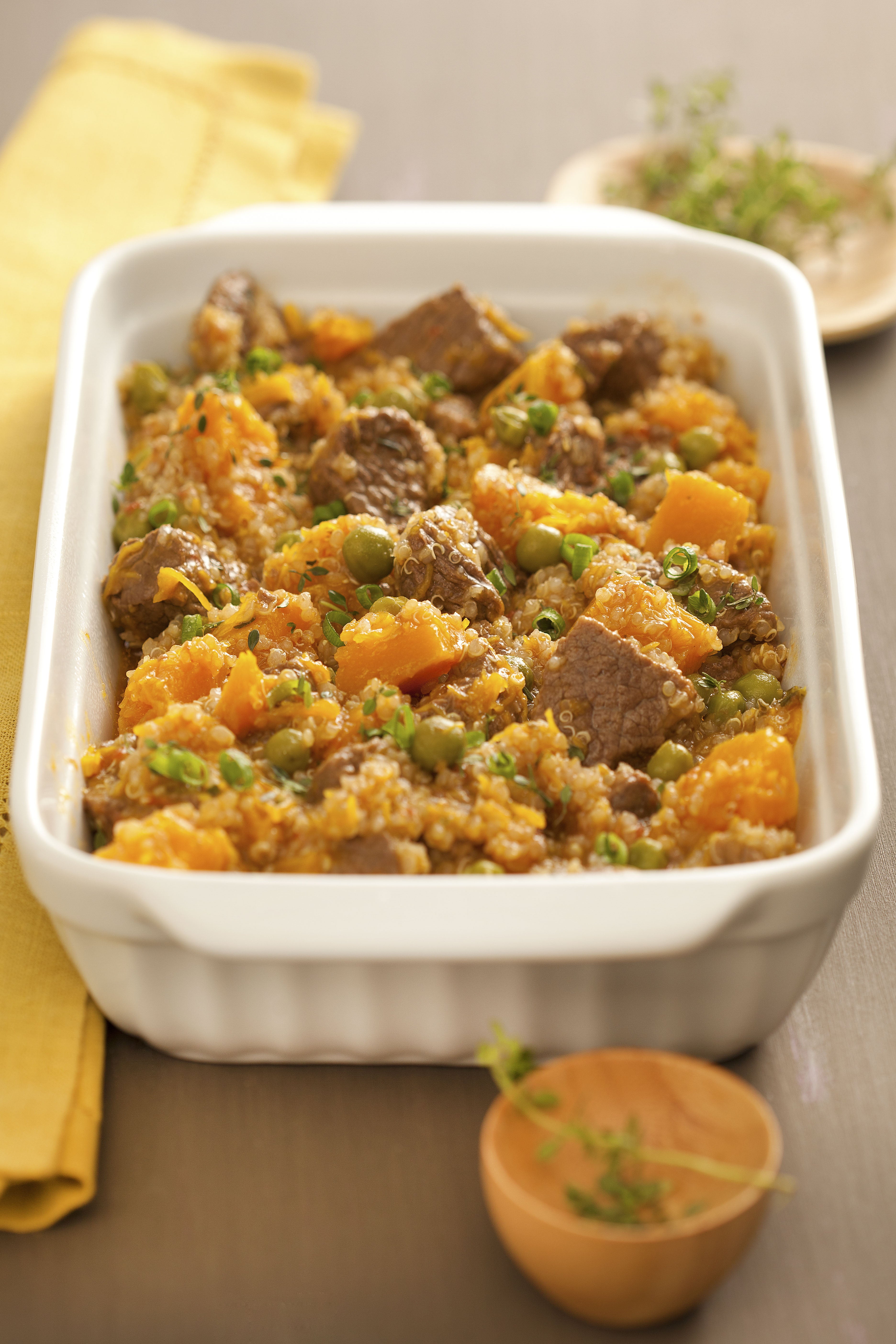 Picadinho de Carne, Ervilha Fresca, Abóbora e Quinoa
