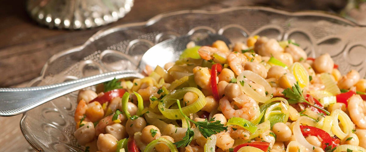 Salada de Grão-de-Bico com Camarão