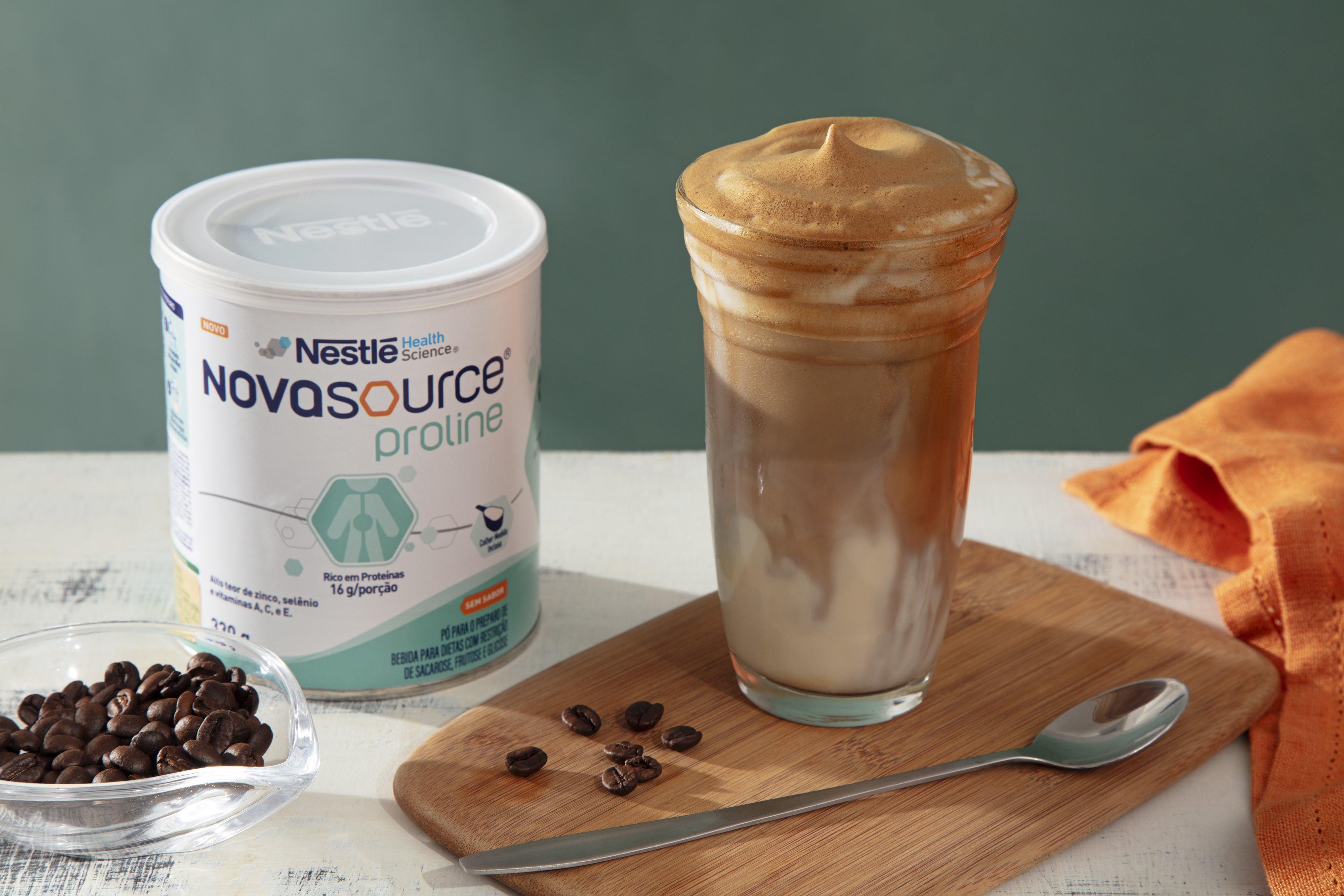 Receita de Café Gelado Cremoso com Novasource Proline em Pó sem sabor
