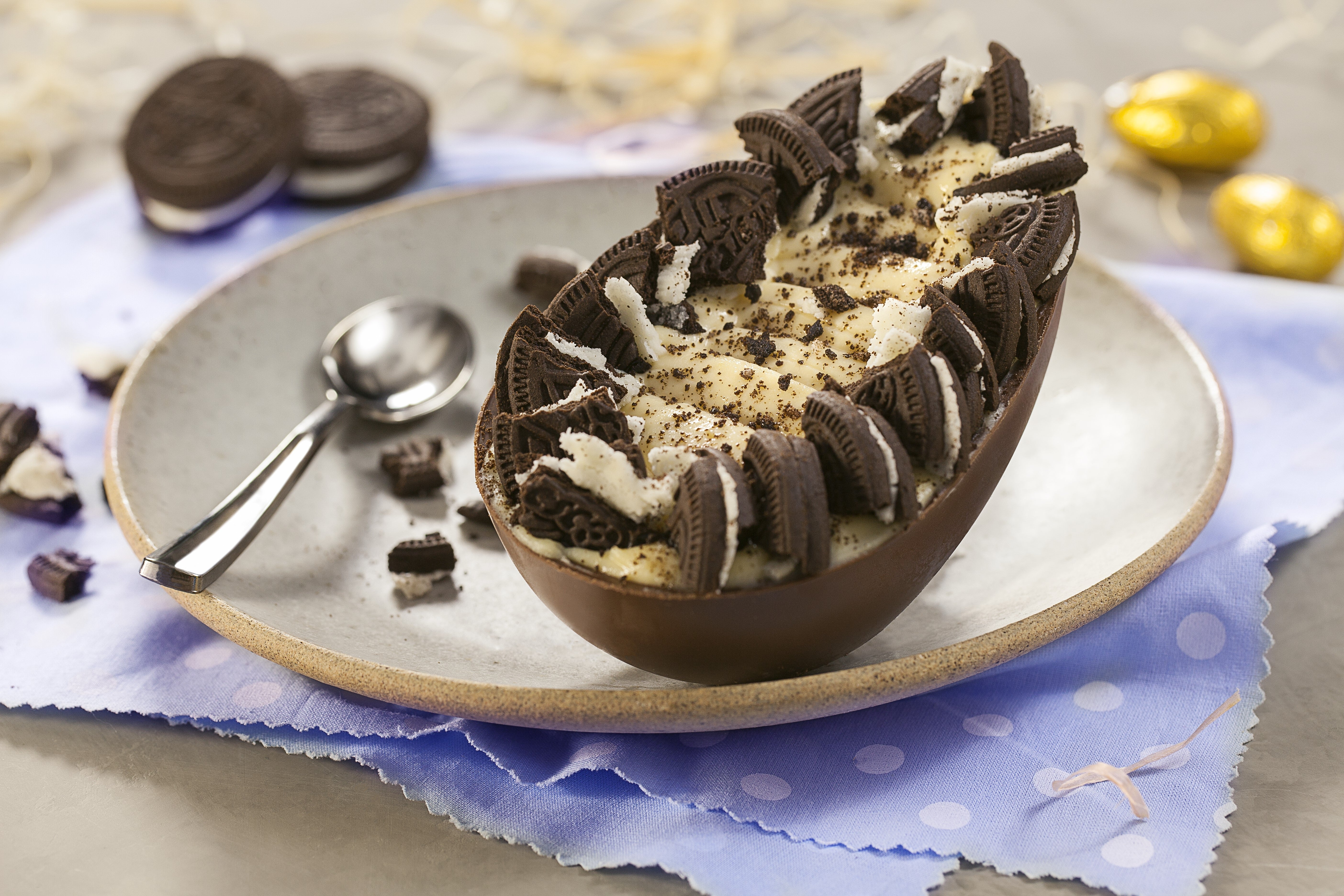 Mini Ovo de Colher com Brigadeiro Branco e Negresco