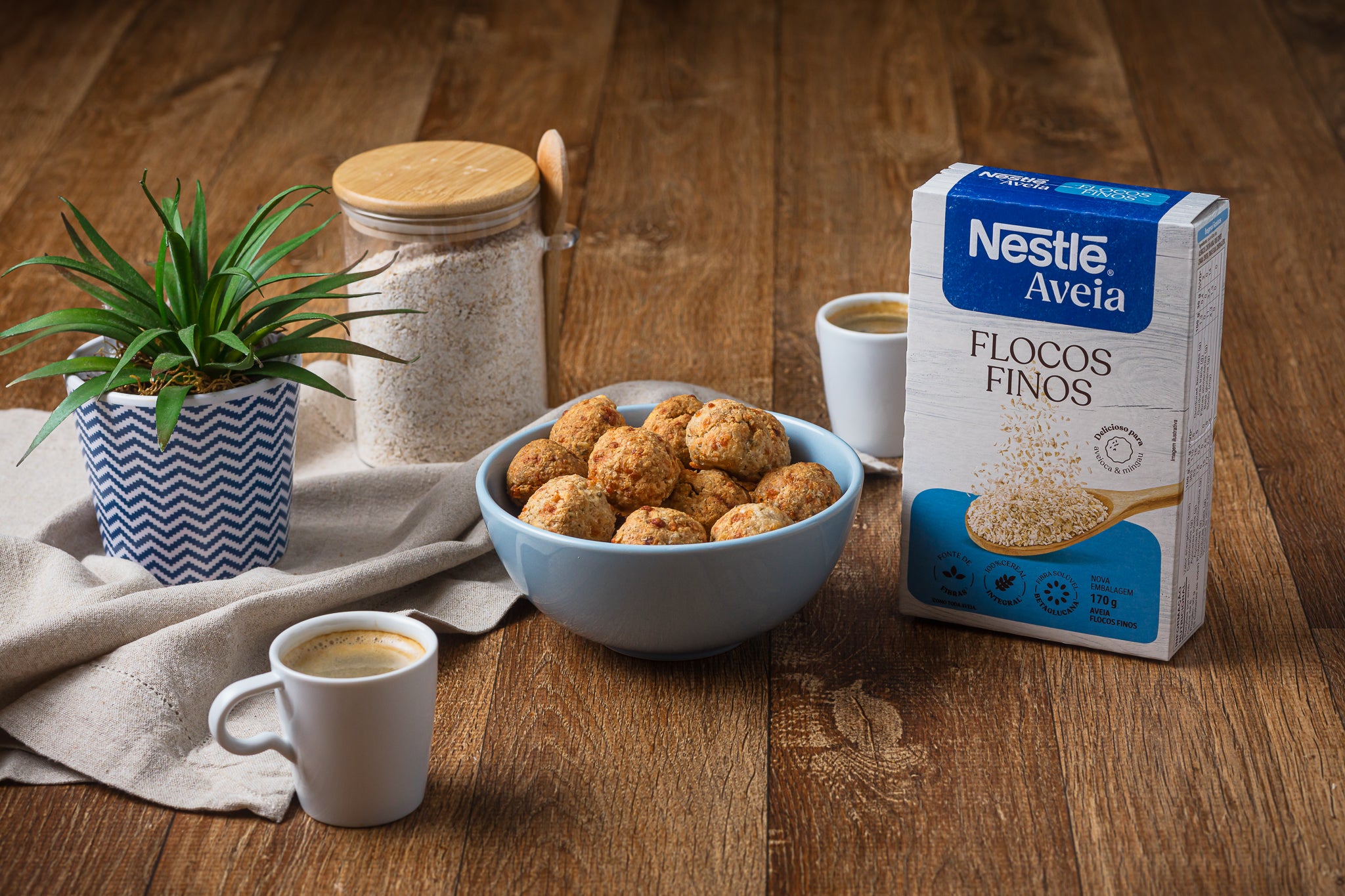 Receita de Bolinha Crocante de Queijo Minas e Nestlé Aveia na Air Fryer