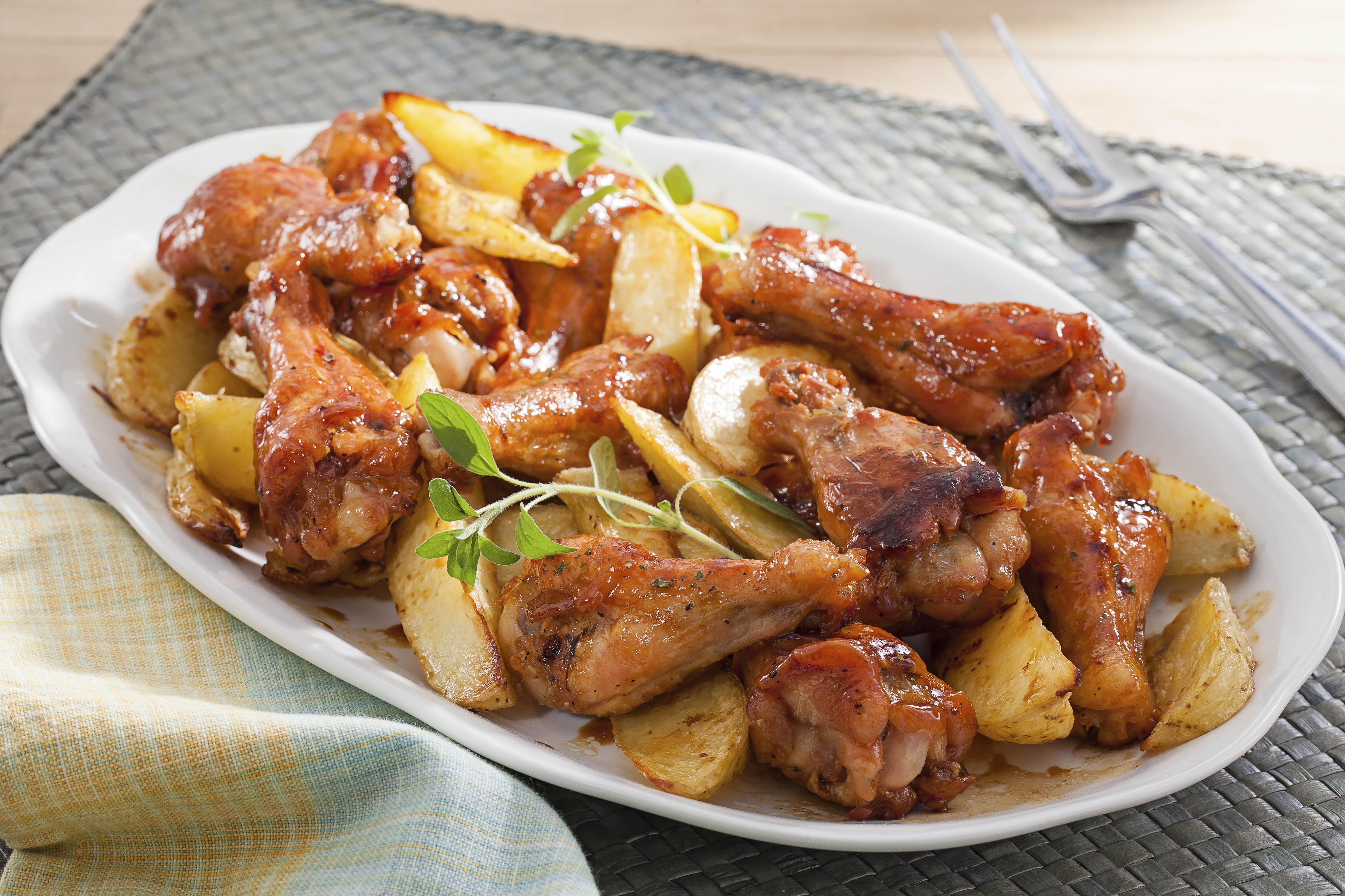 Asinha de Frango com Batata Assada: Receita Prática de Forno