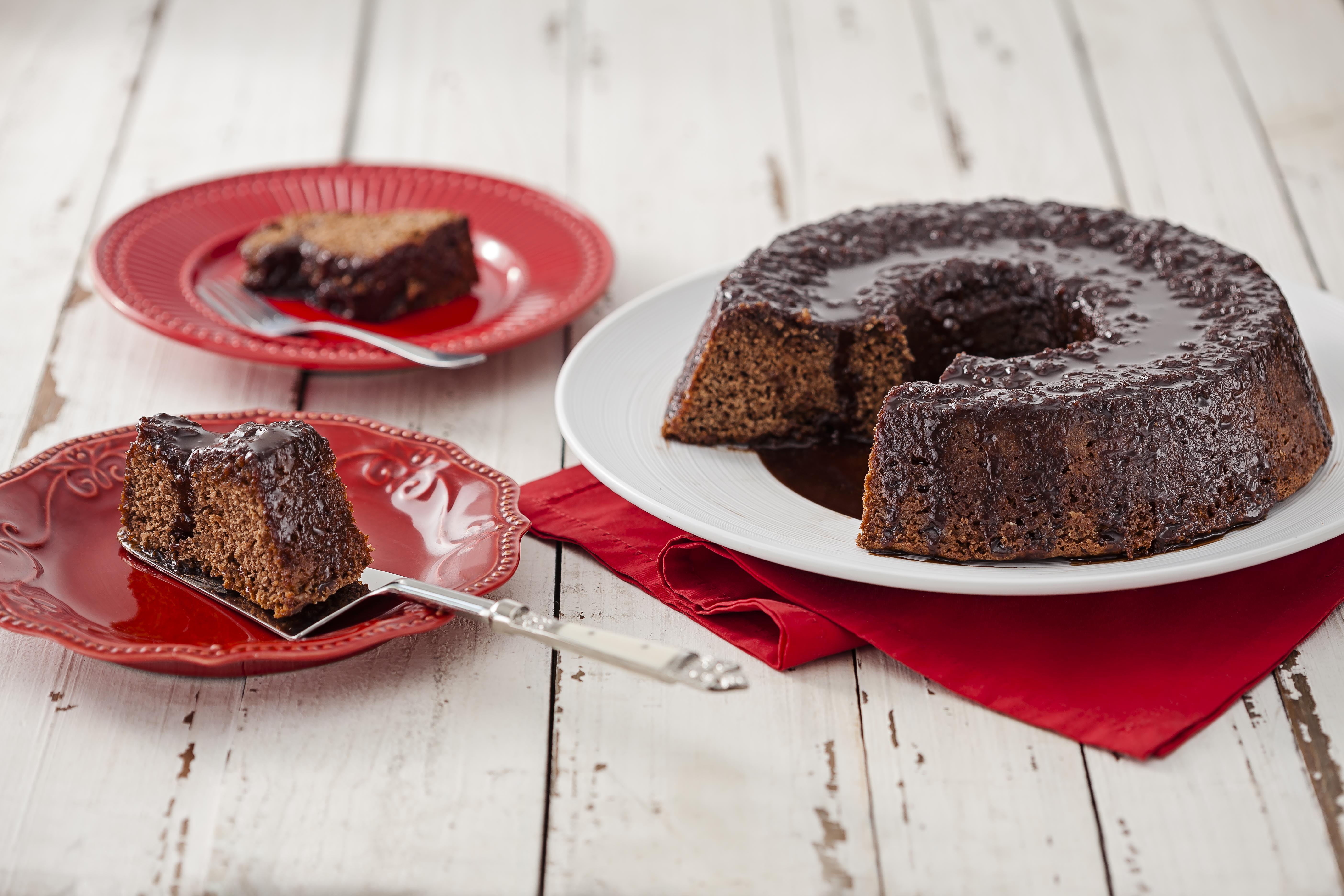 Bolos de chocolate veganos (sem ovos e sem leite) simples e