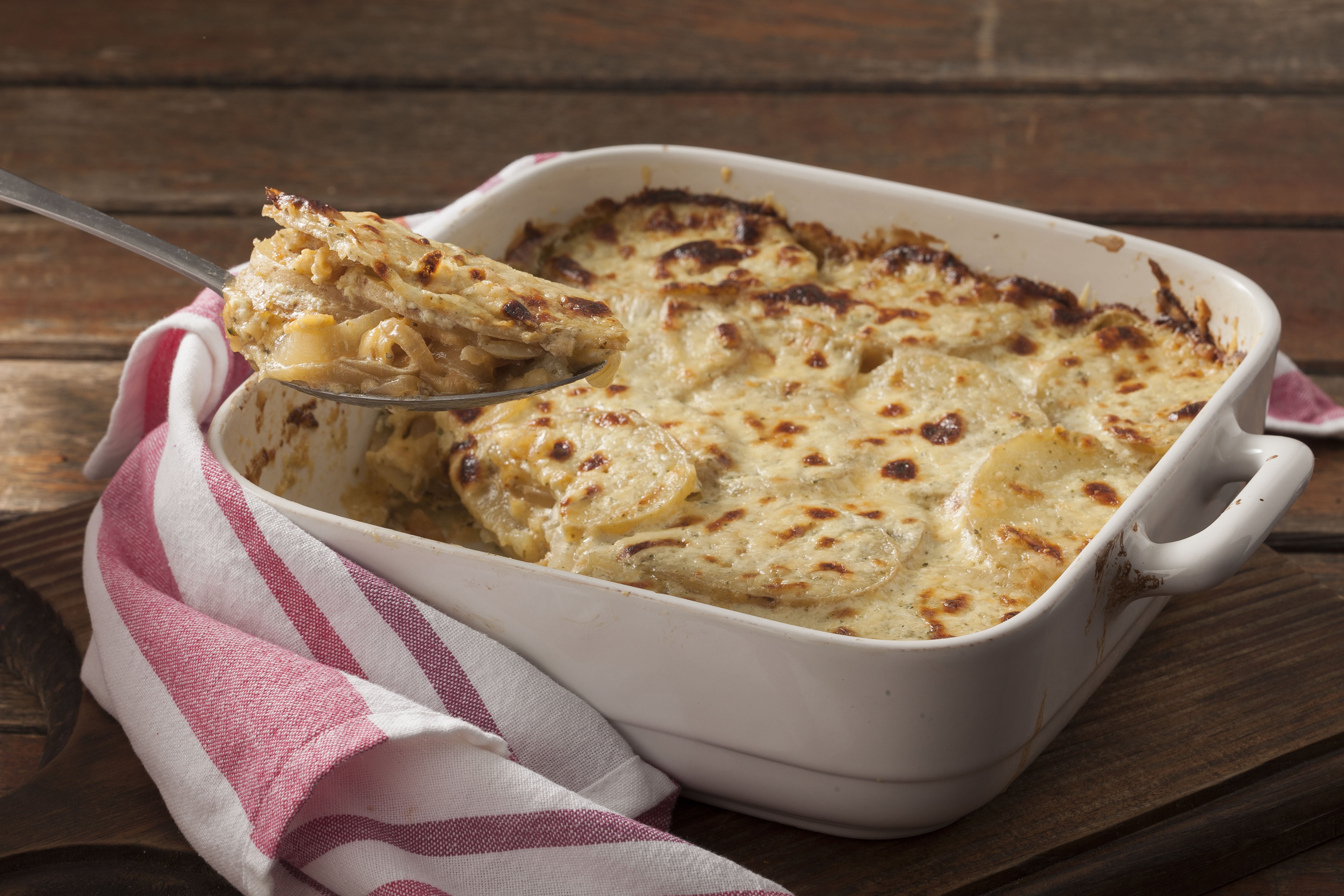 Gratinado de Batatas e Cebola
