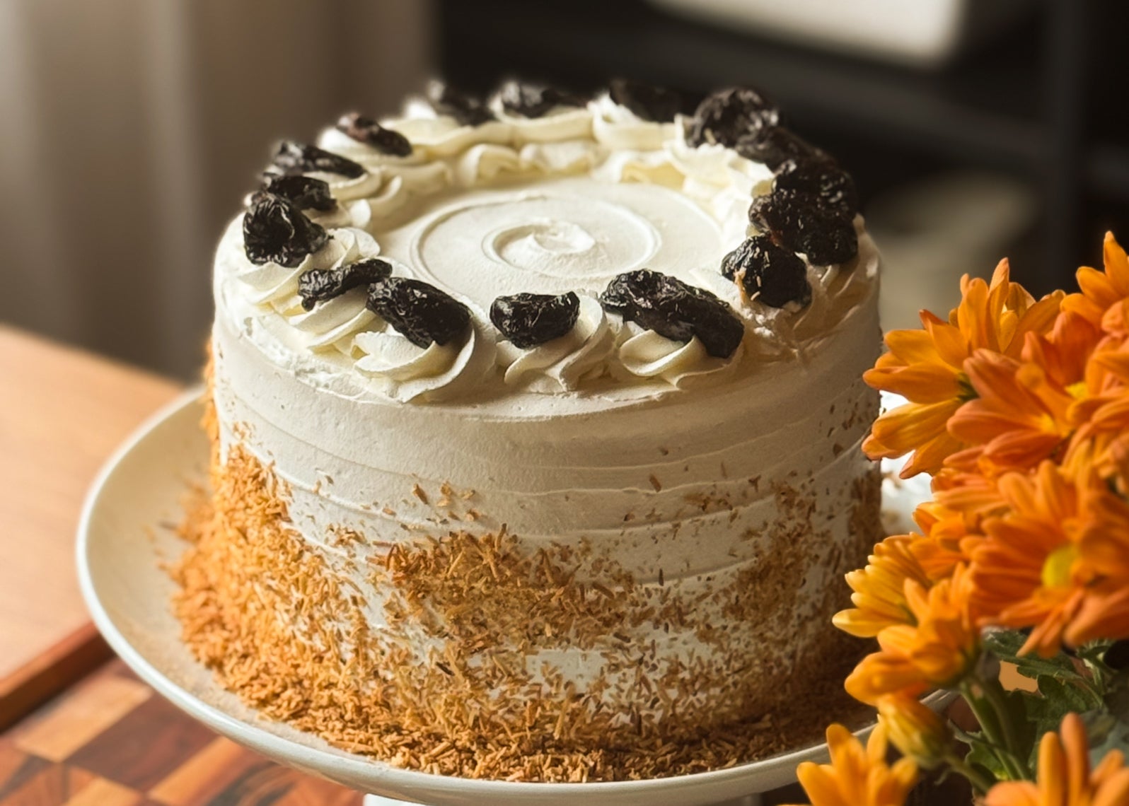 Receita de Bolo de Doce de Leite com Coco e Ameixa