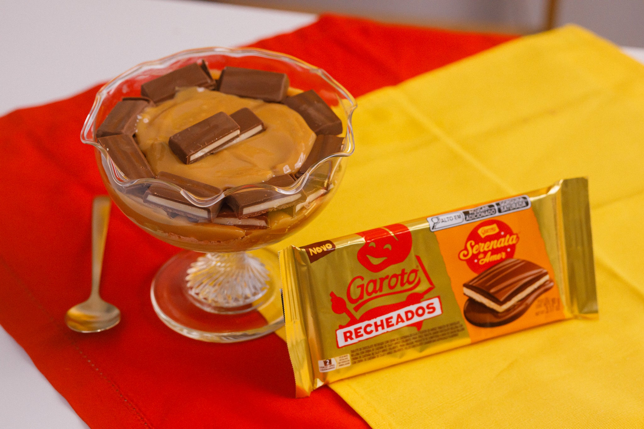 Receita de Pavê de Chocolate GAROTO® Recheado Serenata de Amor