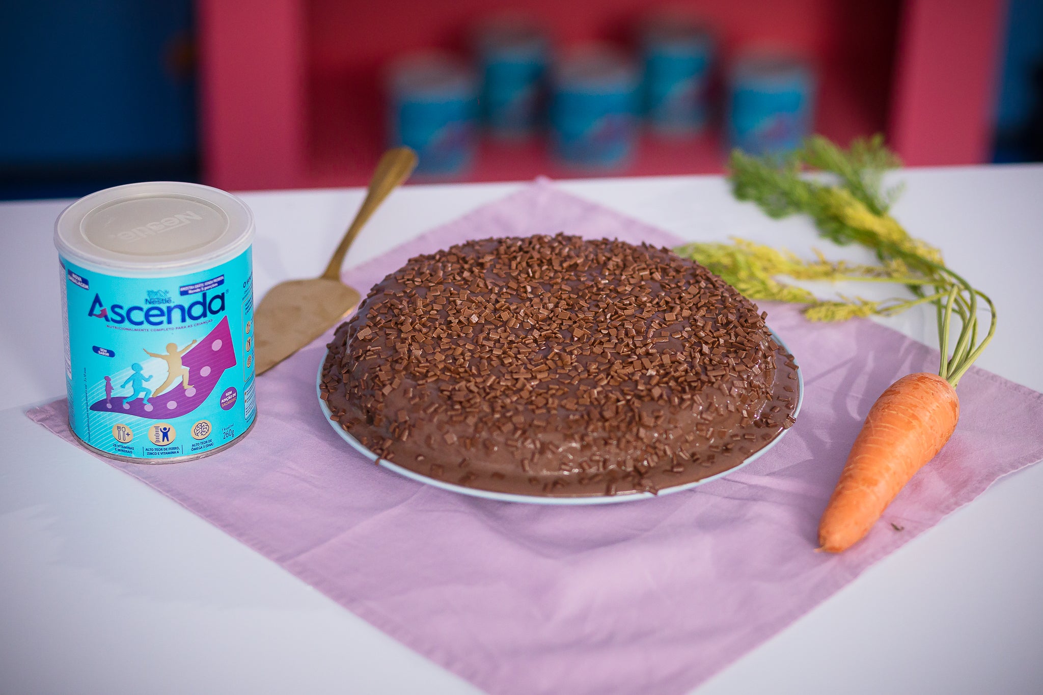Receita de Bolo de Cenoura com Cobertura de Chocolate e Ascenda