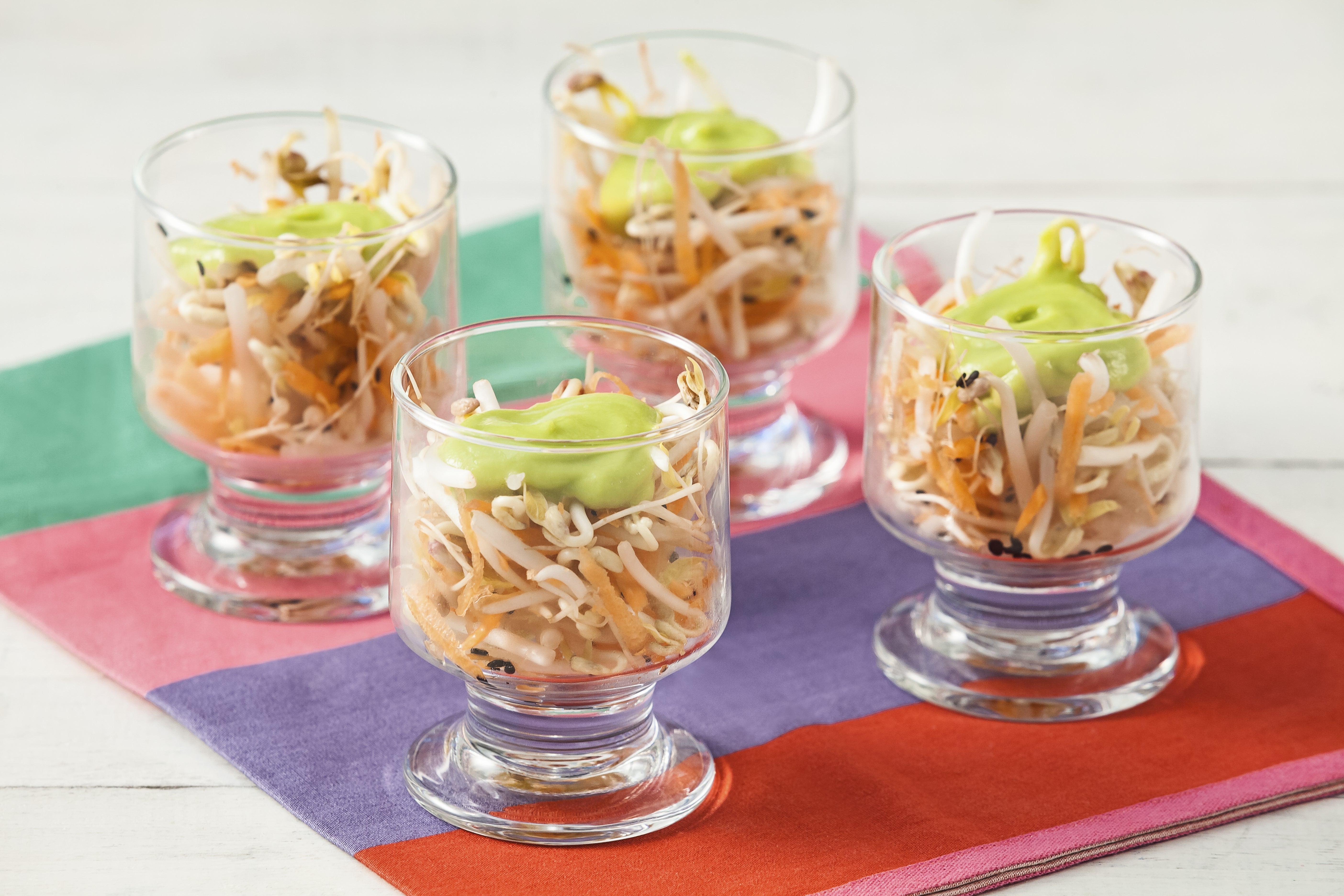 Saladinha de Broto de Feijão com Molhinho (Mega Brotinho de Feijão)