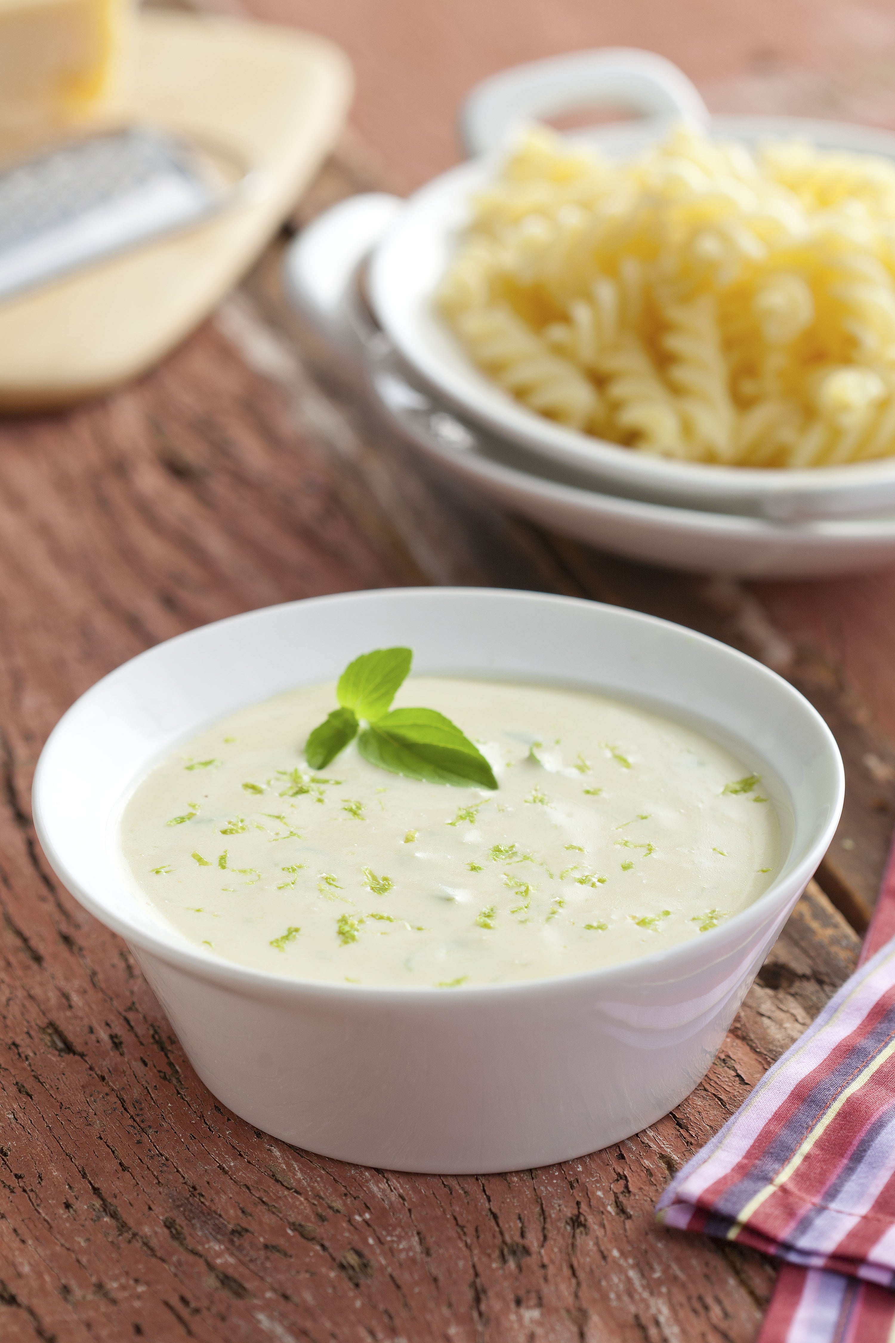 Molho de Limão, Parmesão e Manjericão