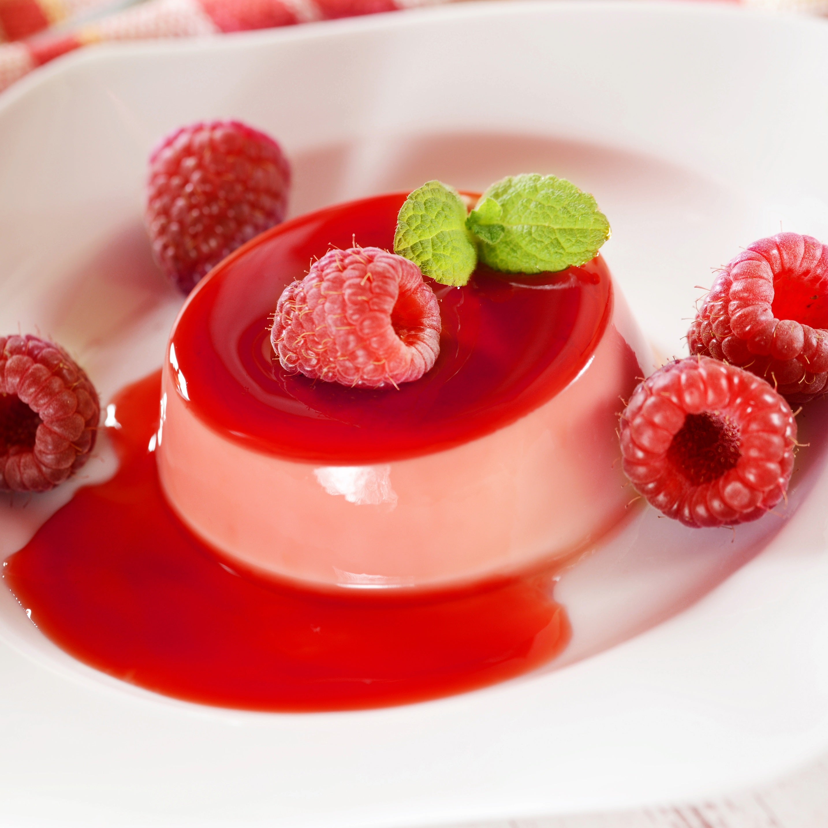 Receita de Gelatina de Frutas Vermelhas e Amêndoas