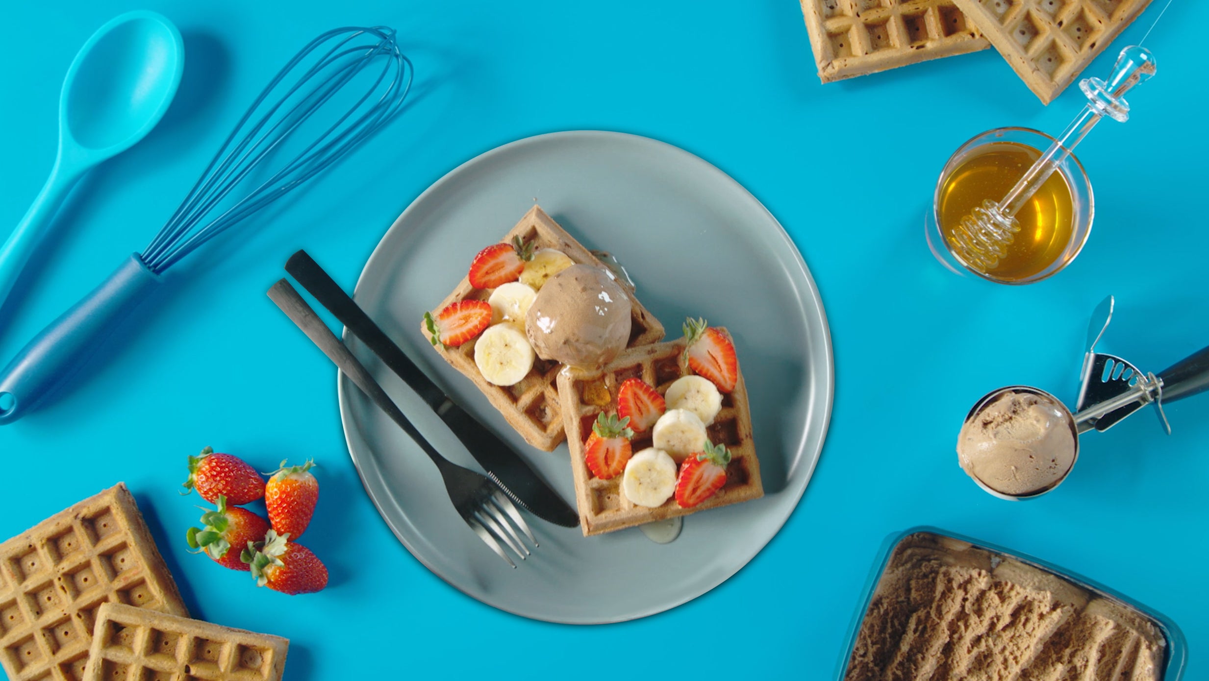 Waffle com Sorvete, Frutas e Mel
