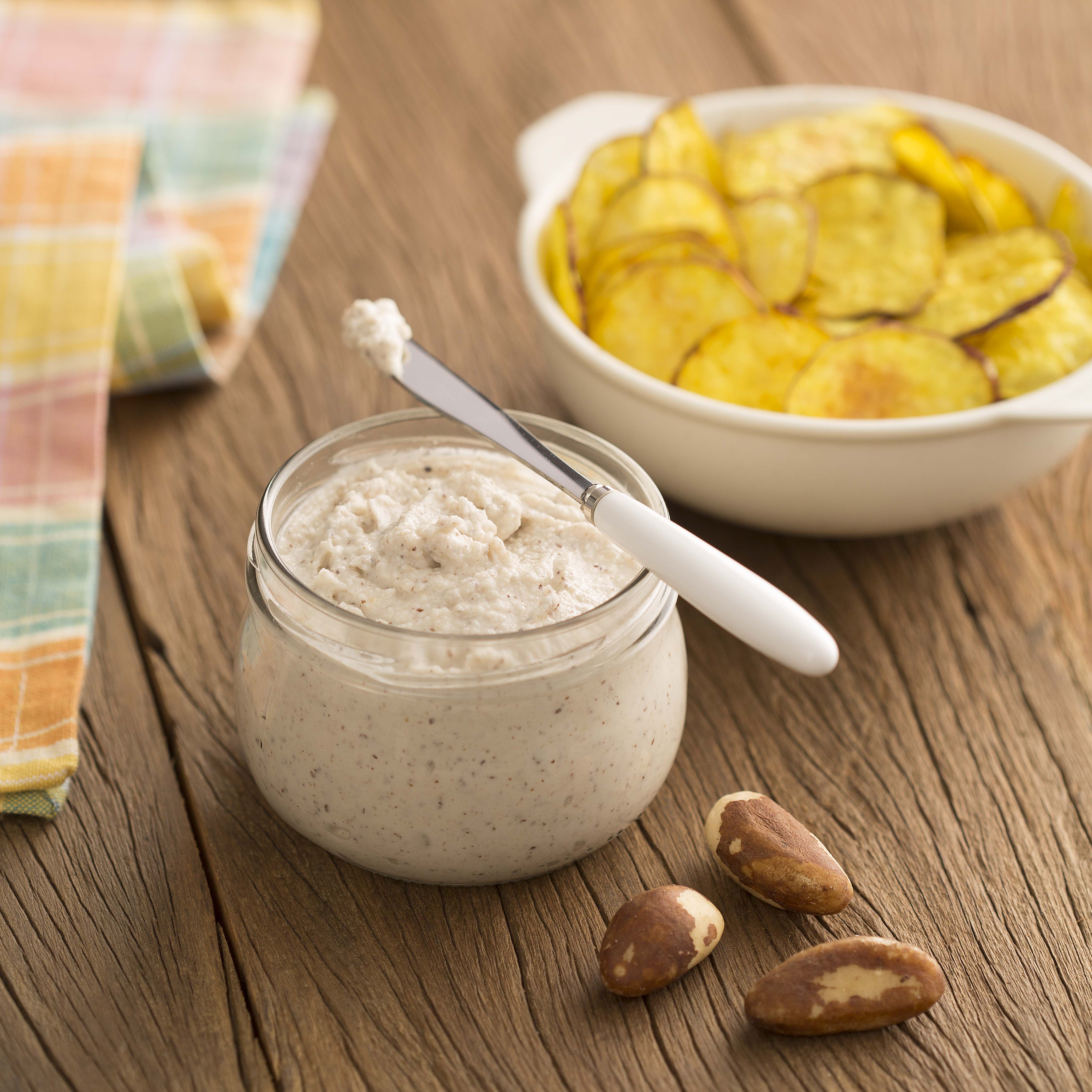 Pasta de Castanhas com Chips de Batata-doce
