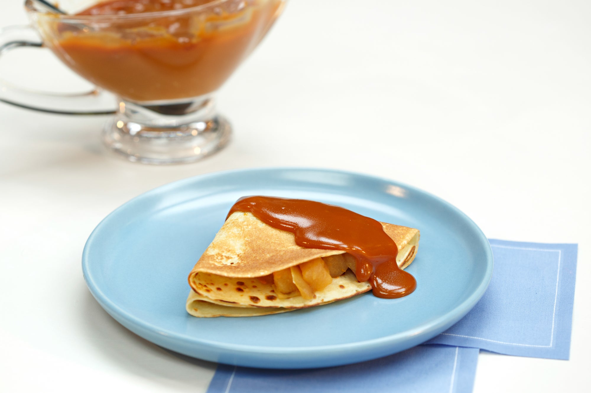 Crepe de Maçã e Cobertura de Caramelo Cremoso