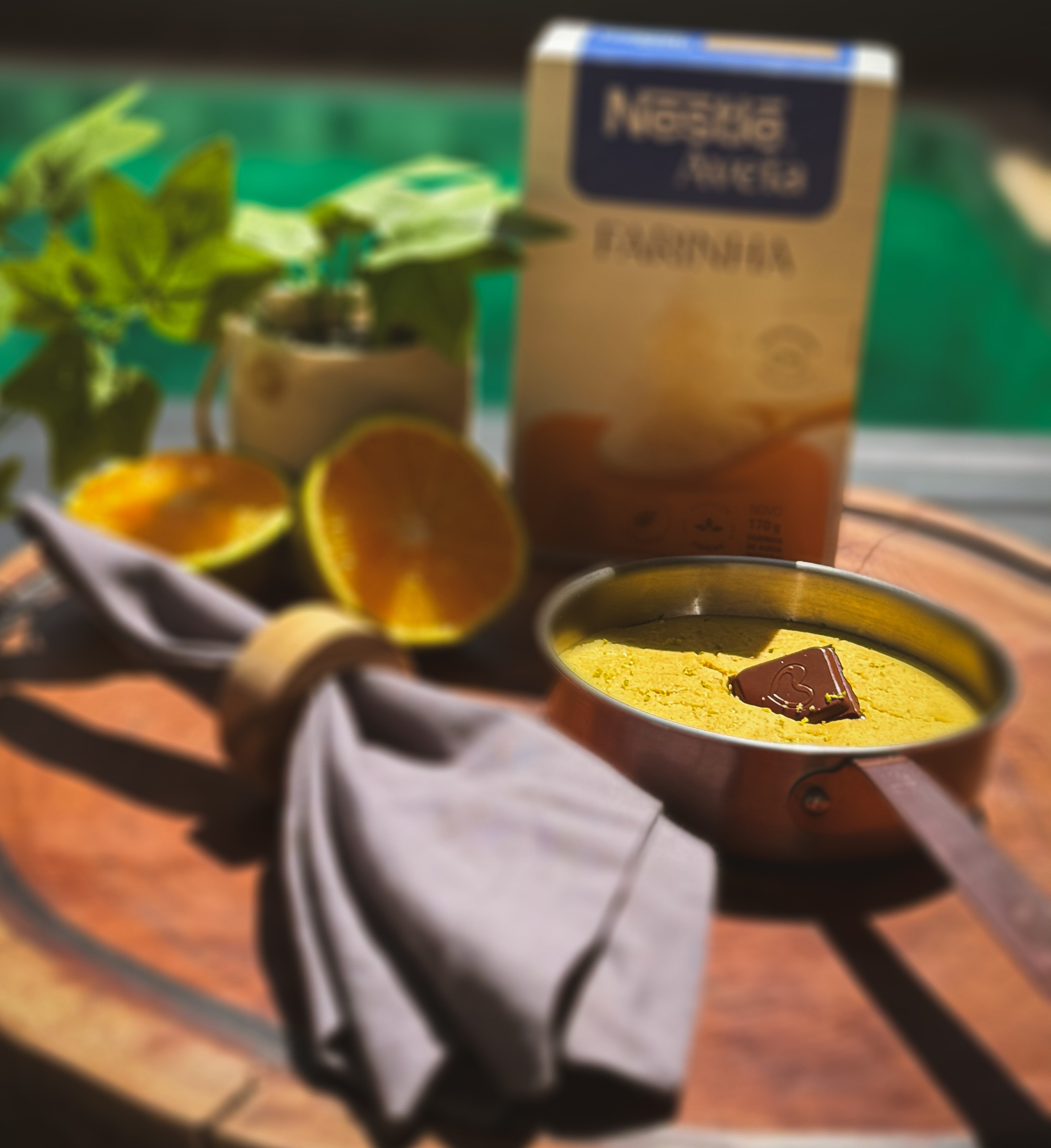 Receita de Mingau de Laranja Proteico com Chocolate Meio Amargo NESTLÉ