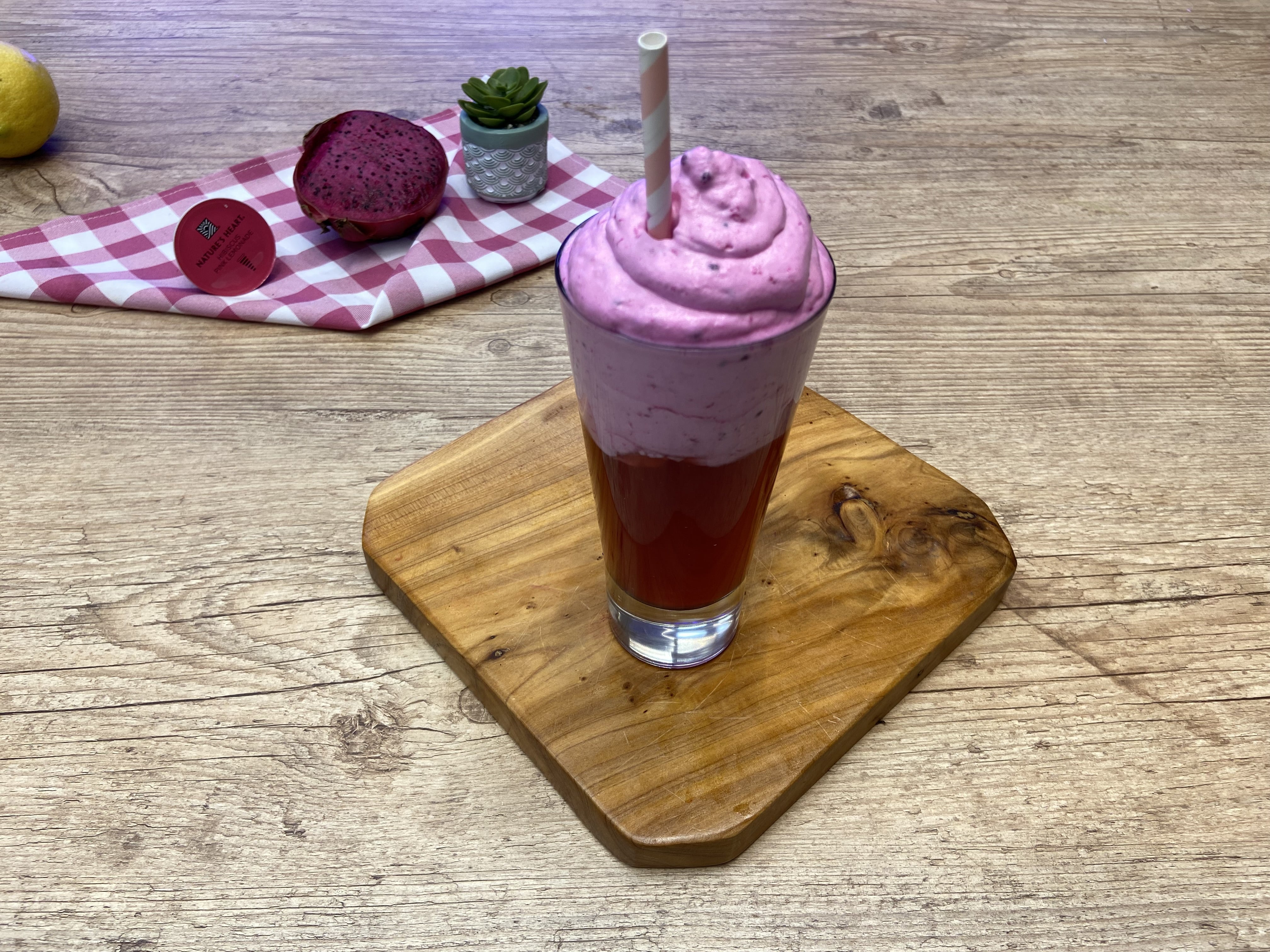 Pink Lemonade com Espuma Rosa de Gengibre