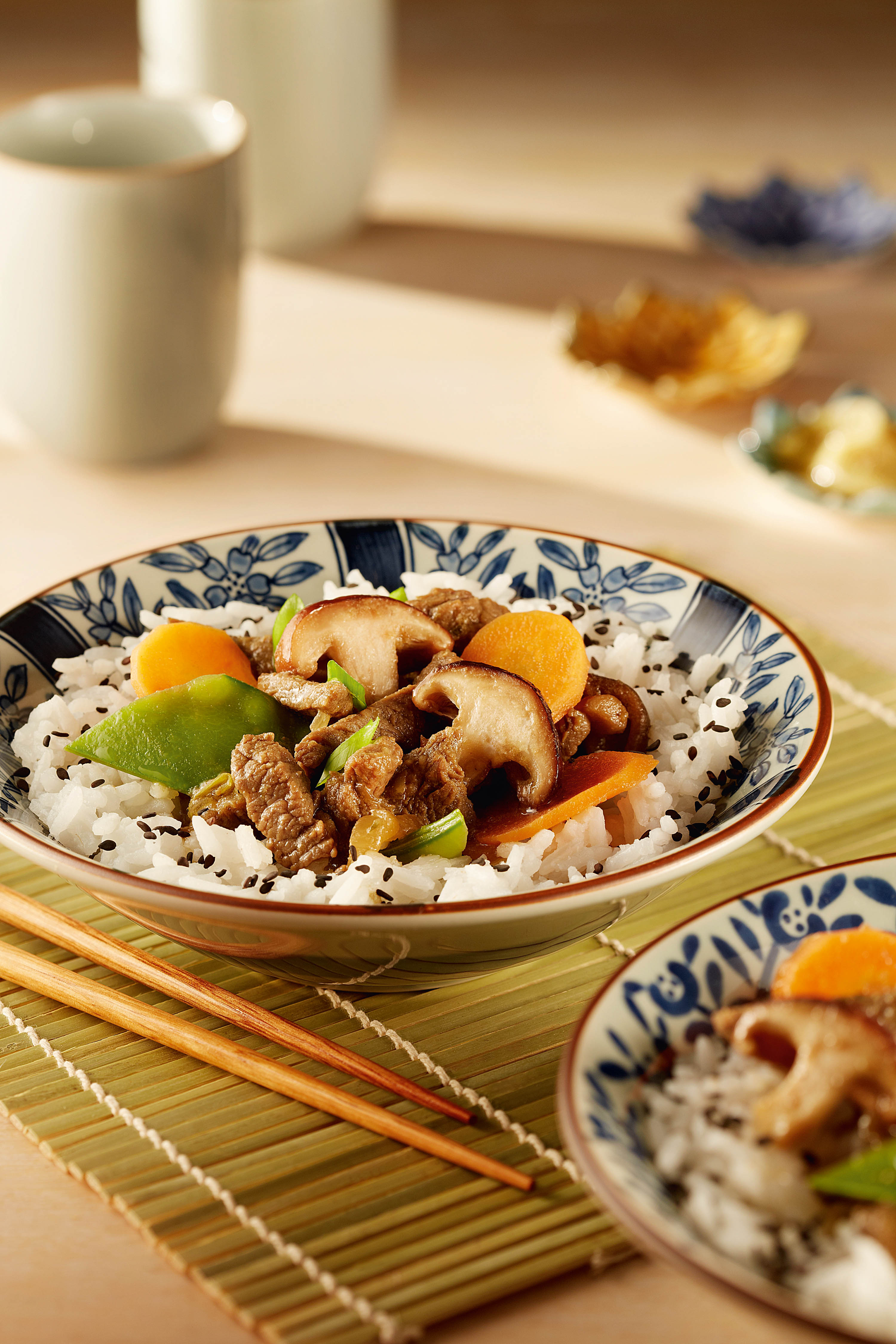 Domburi de Carne e Legumes