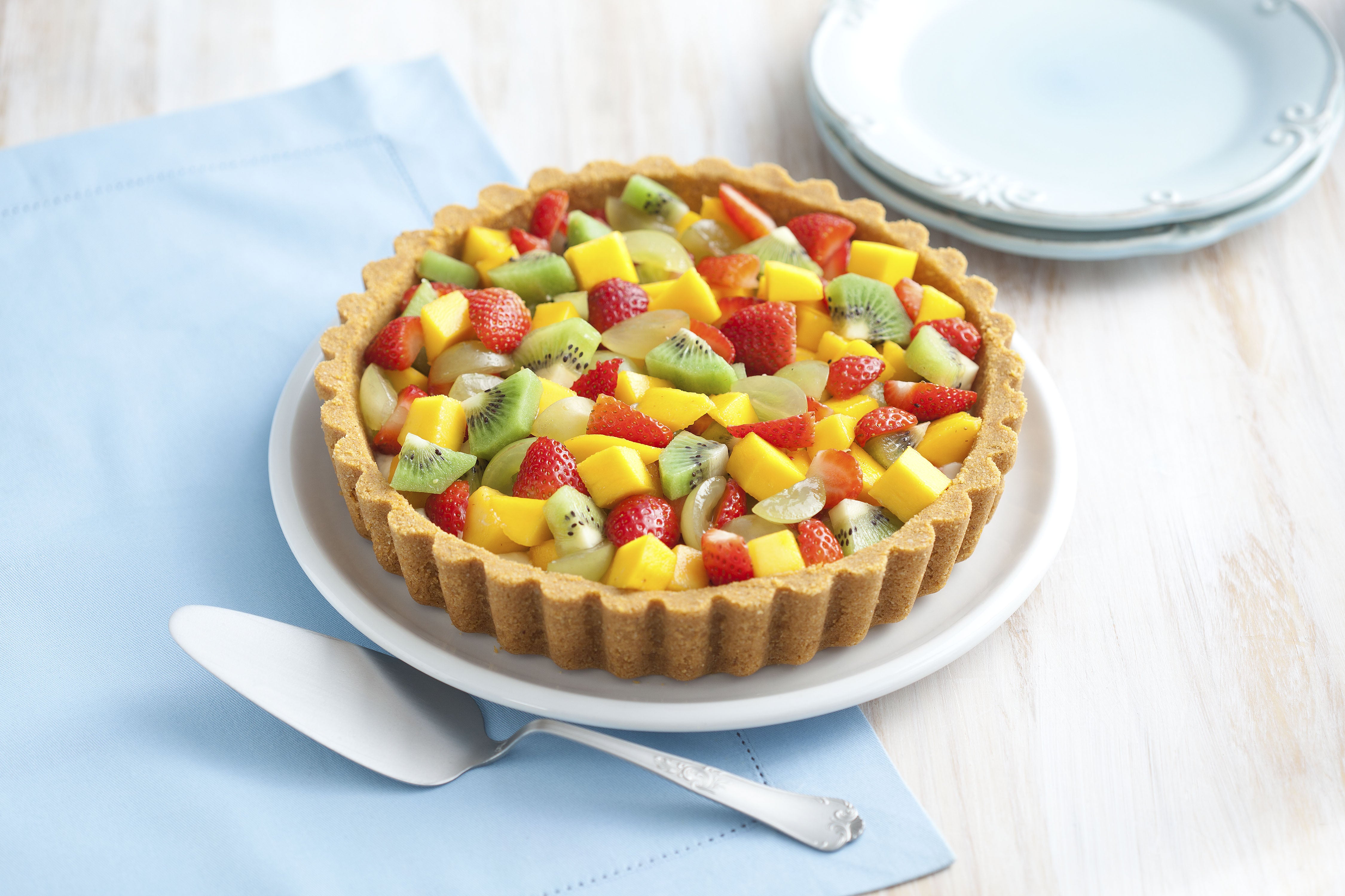 Torta de Moça Flakes com Mix de Frutas