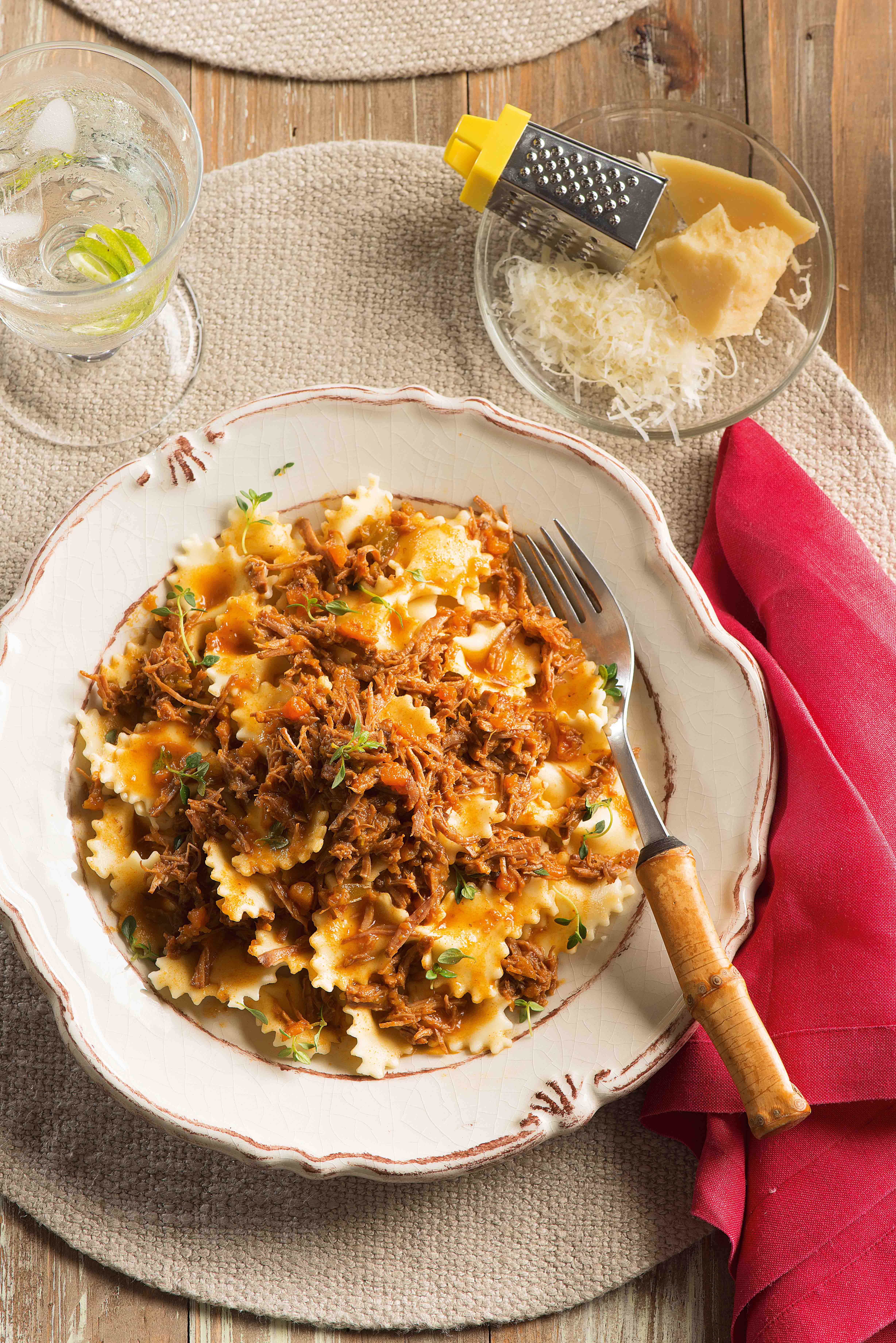 Farfalle Com Ragu de Carne