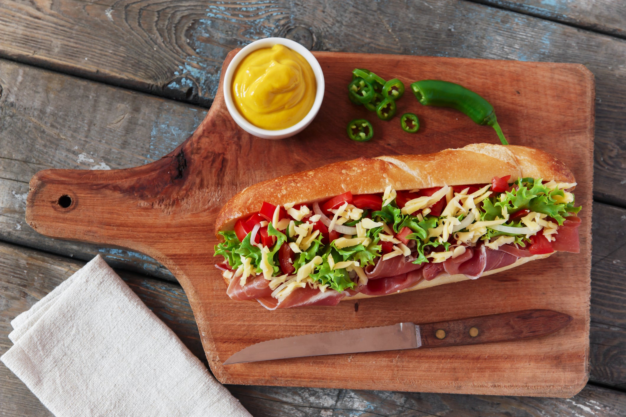 Receita de Ciabatta de Presunto de Peru, Beterraba, Agrião e Abacate