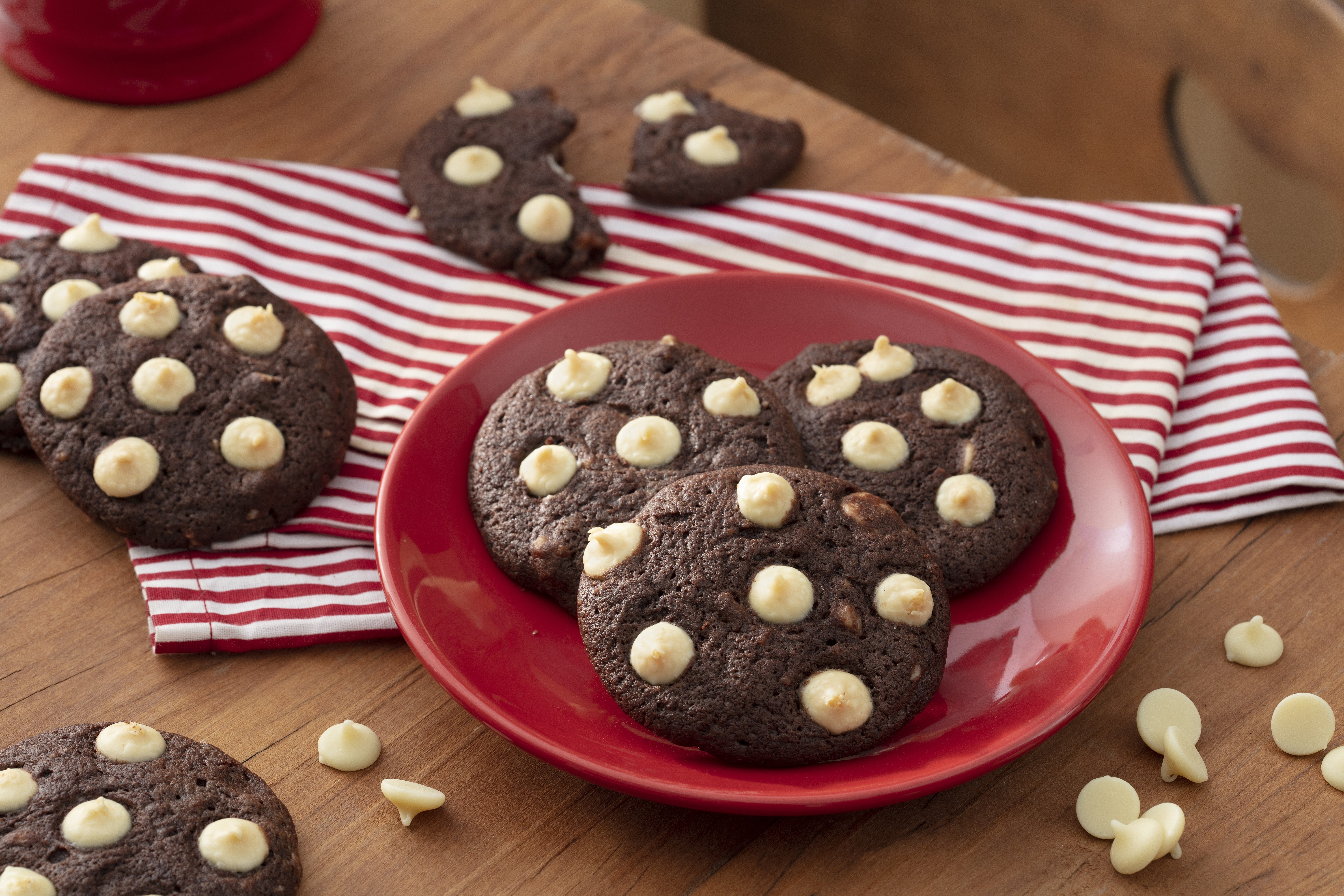 Cookies de Chocolate com Chocolate Branco Nestlé