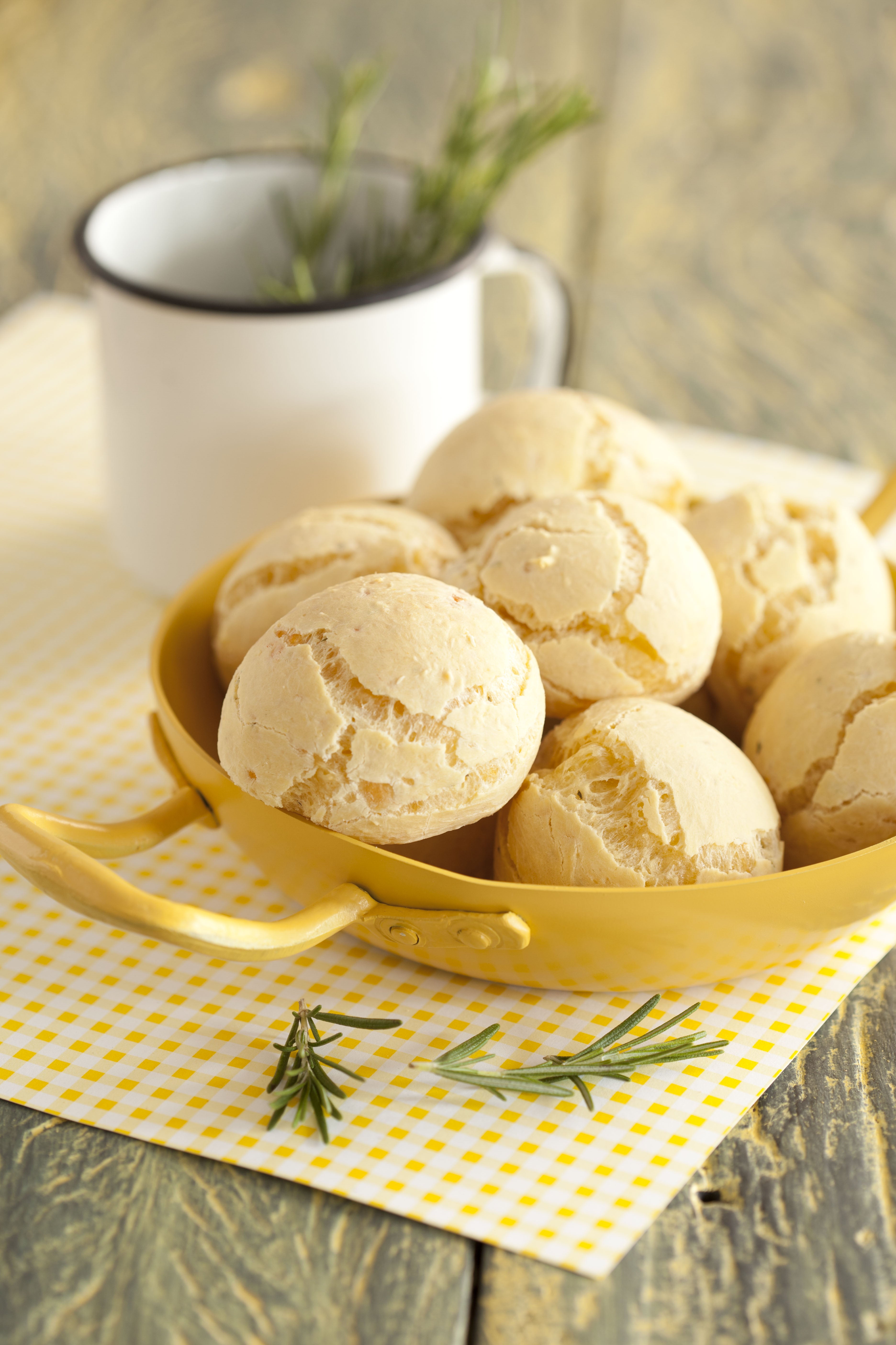 Pão de Queijo com Maggi Tempero Para Massas e Molhos