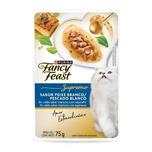 Sachê Fancy Feast Supremo sabor peixe branco em caldo sabor mariscos com espinafre, com gato branco.