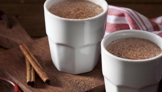 11 Receitas de chocolate quente: variedade e sabor para encarar os dias frios