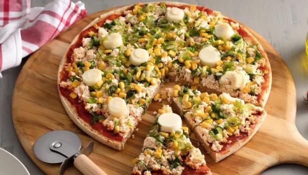 Receitas fáceis; Pizza Integral de Liquidificador com Escarola e Ricota