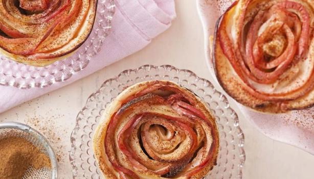 Torta de maçã: Mini torta folhada de maçã