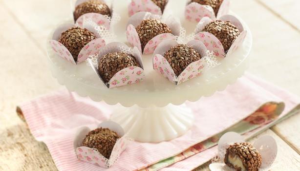 Guia do Brigadeiro: Brigadeiro Surpresa Dourada
