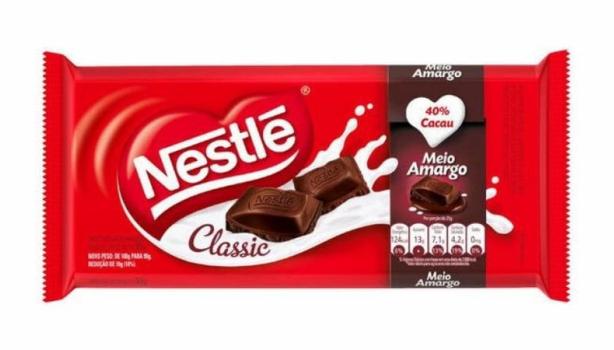 Chocolate Nestlé Classic Meio Amargo 90g