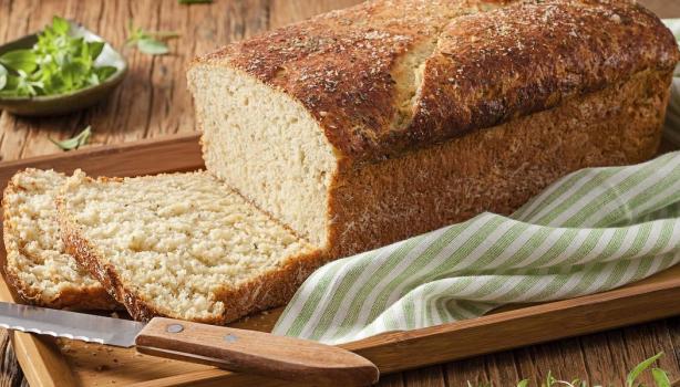 Pão caseiro: Pão de Ervas e Iogurte