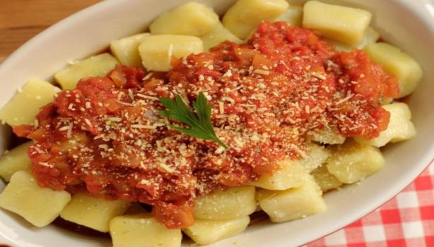 Nhoque ao Molho de Tomate