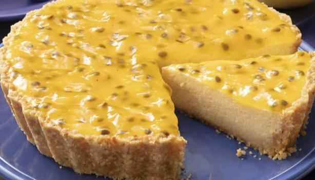 Torta Mousse de Maracujá com Biscoito São Luiz