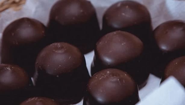 Chocolates em uma cesta