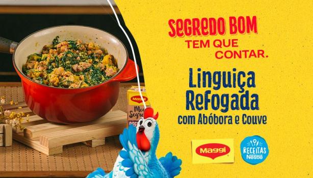 Montagem com a foto do linguiça refogada à esquerda, o nome do programa e da receita à direita e a galinha azul no centro 