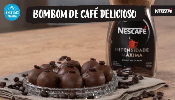 Fotografia bombom de café e o logo de Receitas Nestlé e Nescafé.